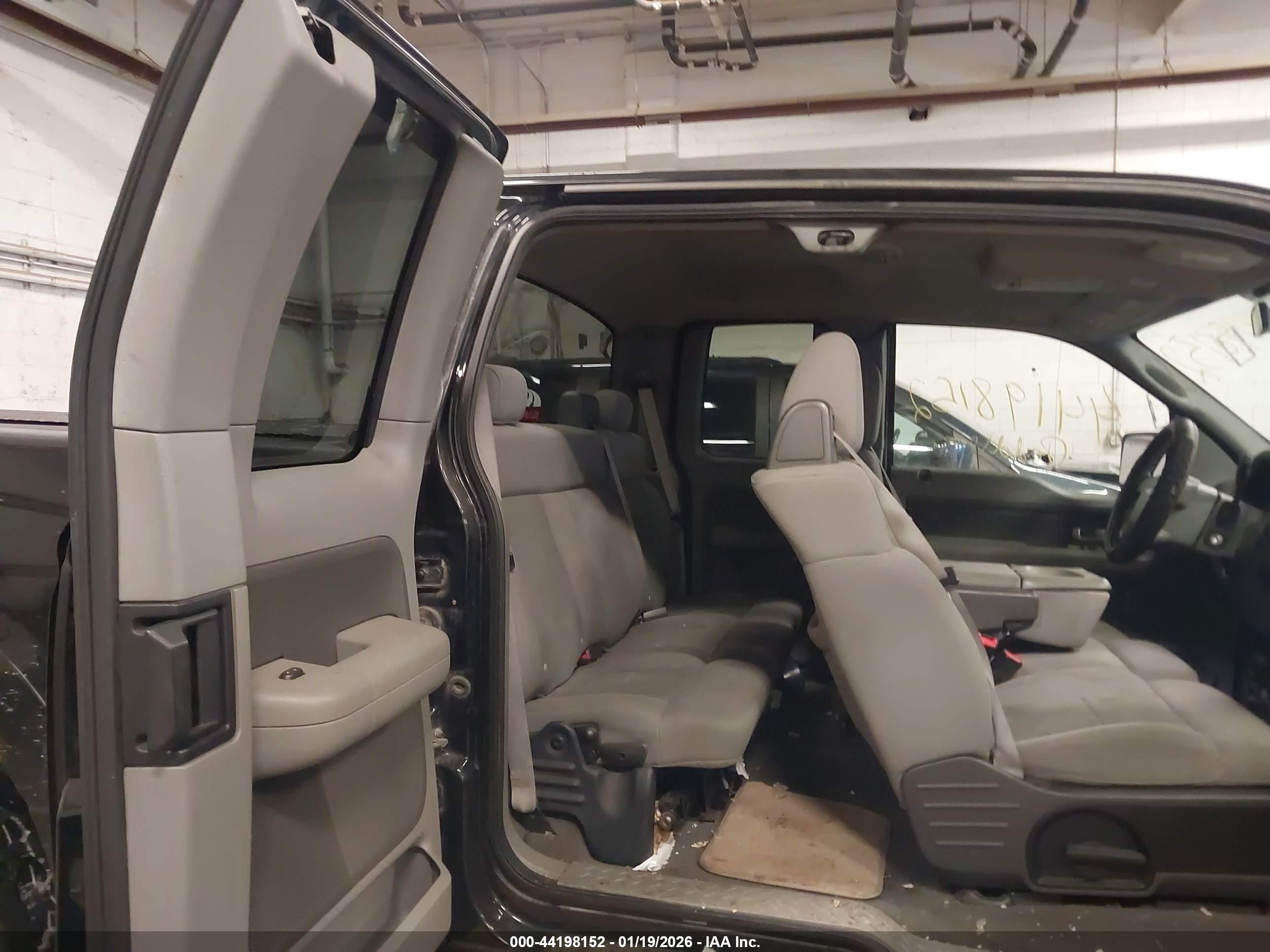 FORD F-150 image 8