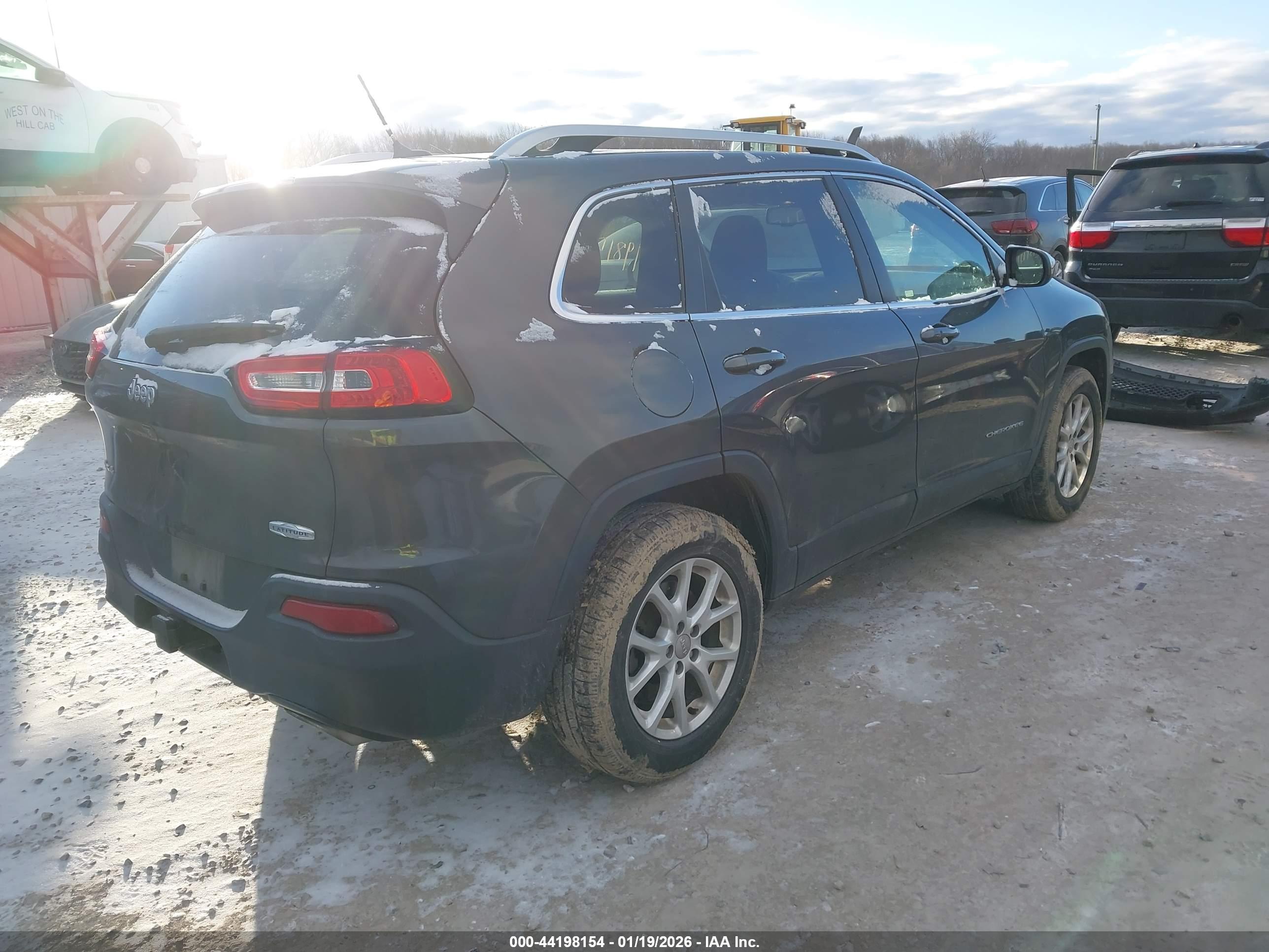 JEEP CHEROKEE image 4