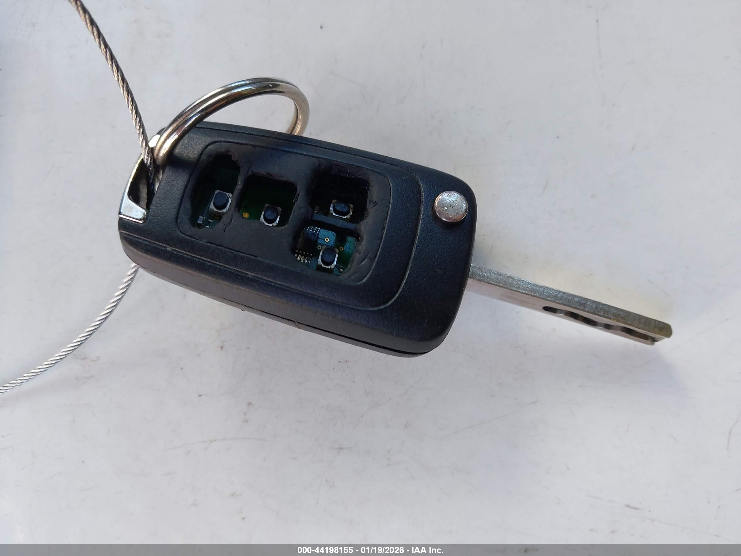 CHEVROLET EQUINOX image 11