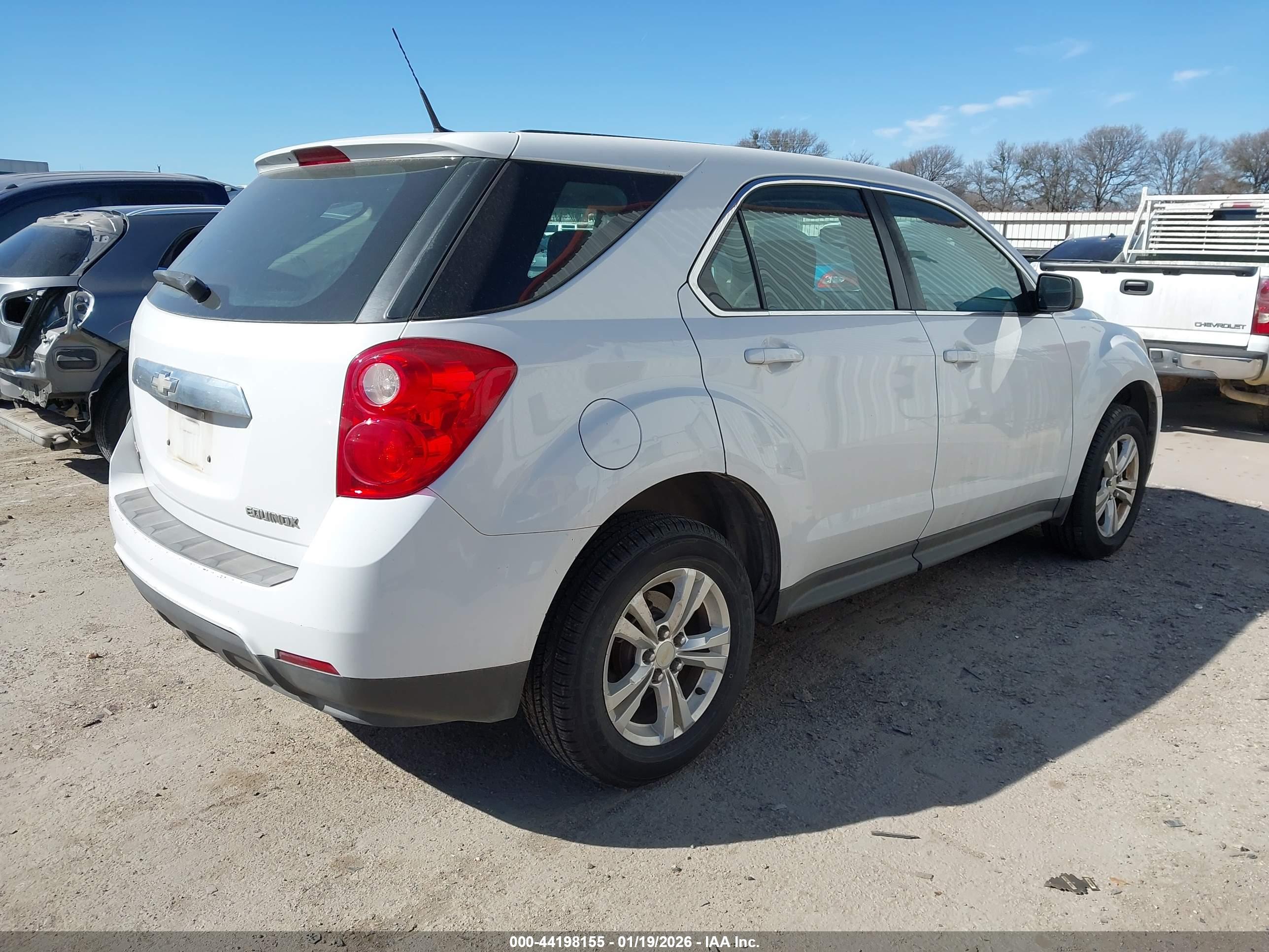 CHEVROLET EQUINOX image 4