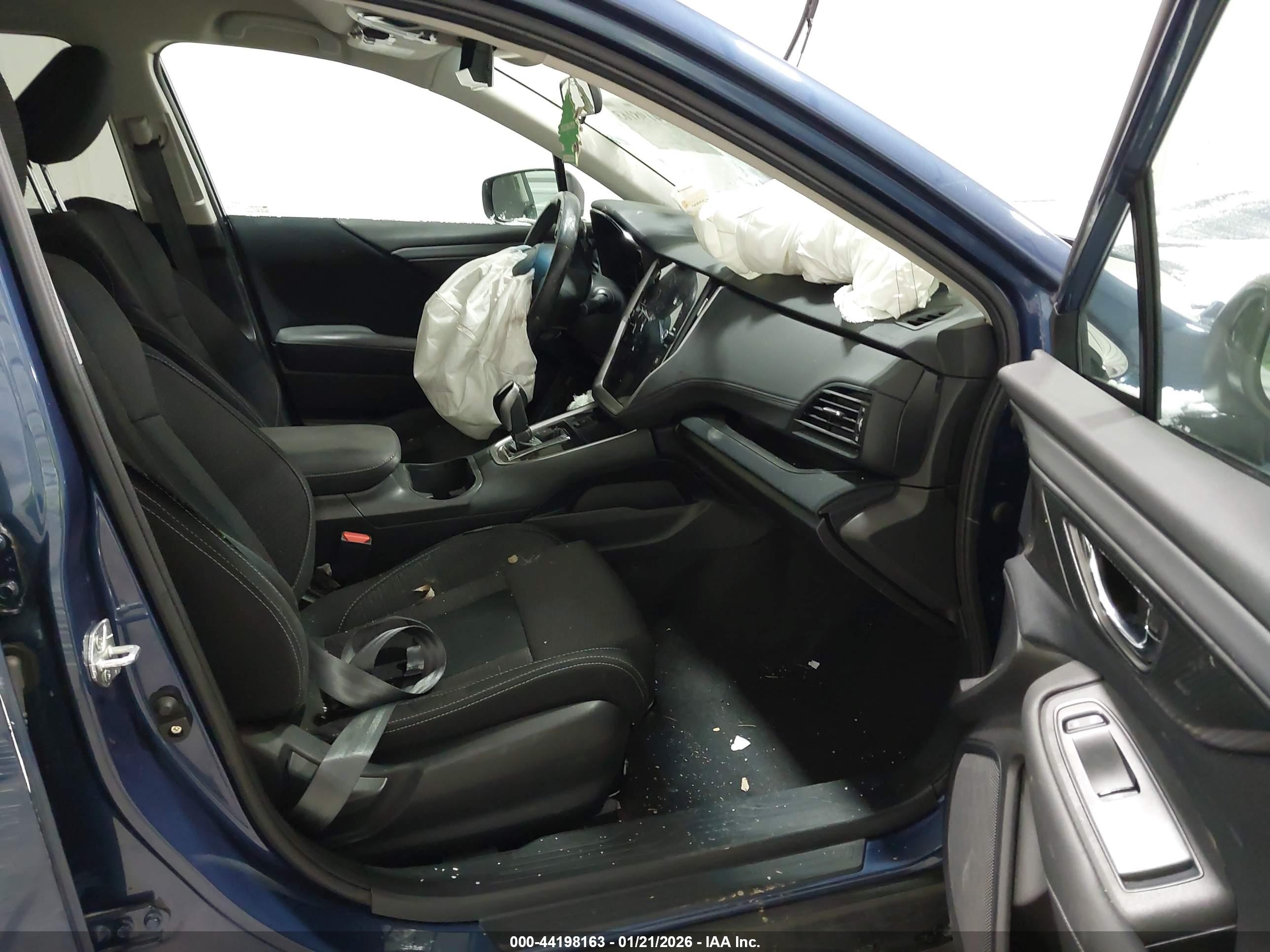 SUBARU OUTBACK image 5