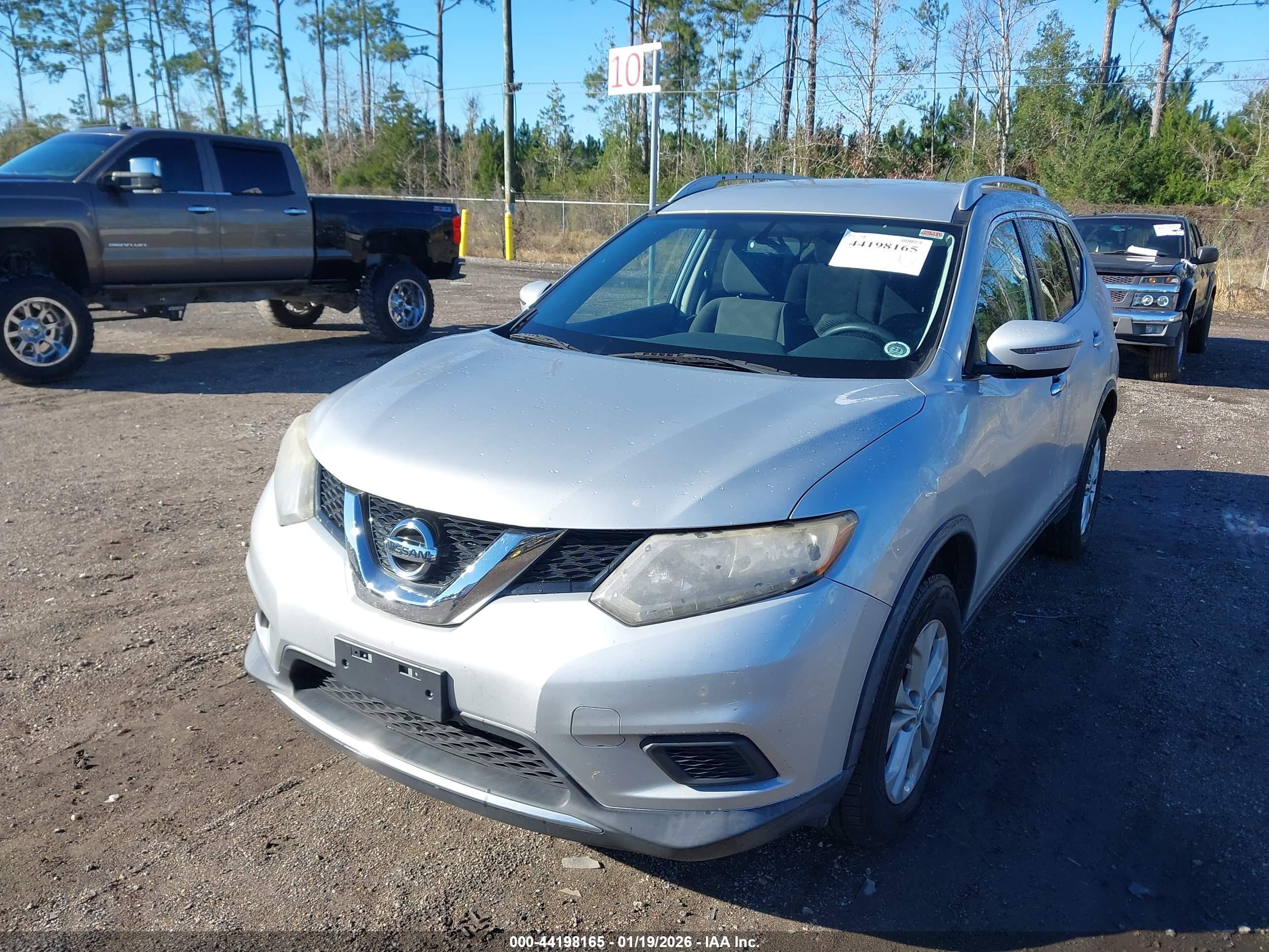 NISSAN ROGUE image 2