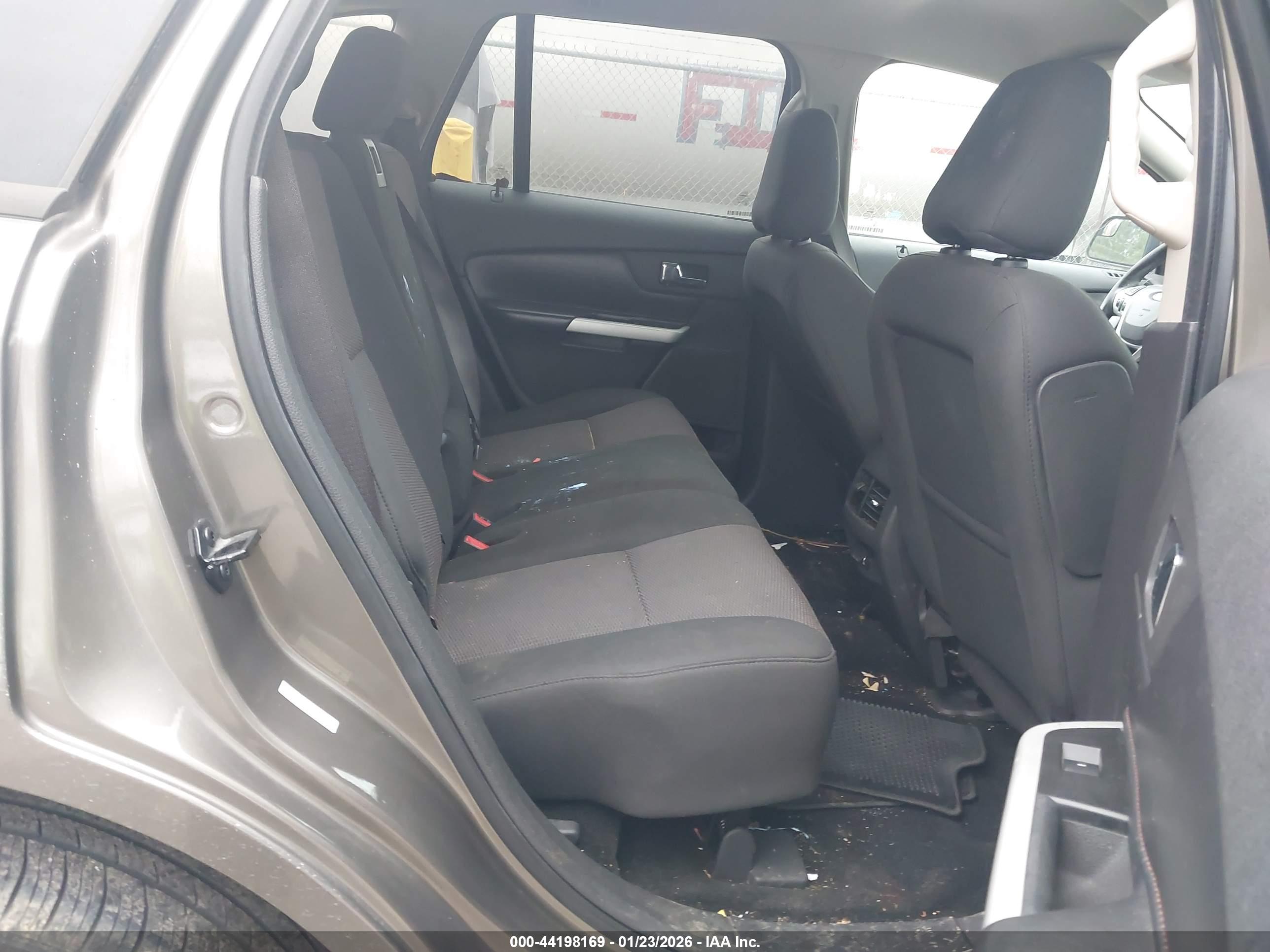 FORD EDGE image 8