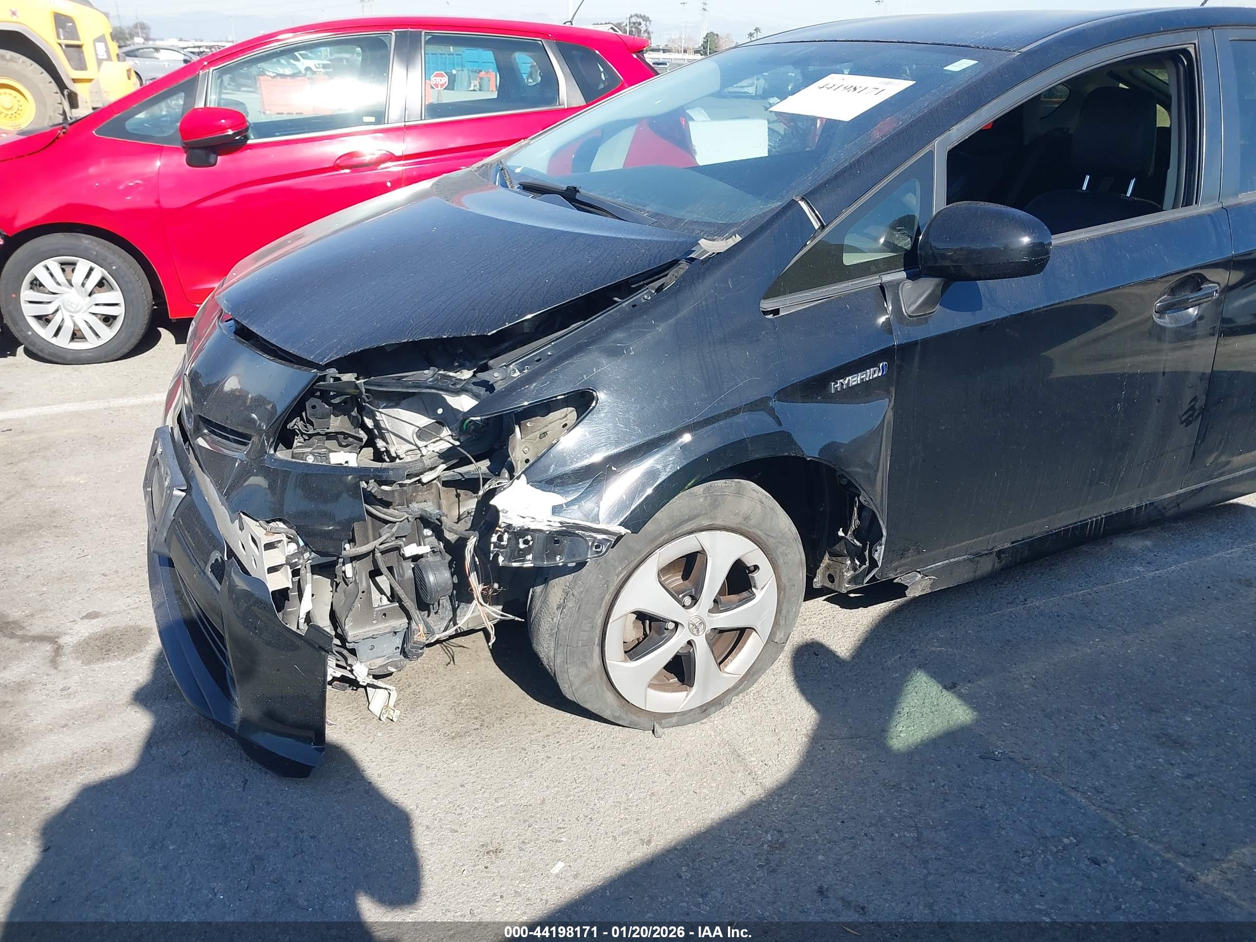 TOYOTA PRIUS image 6