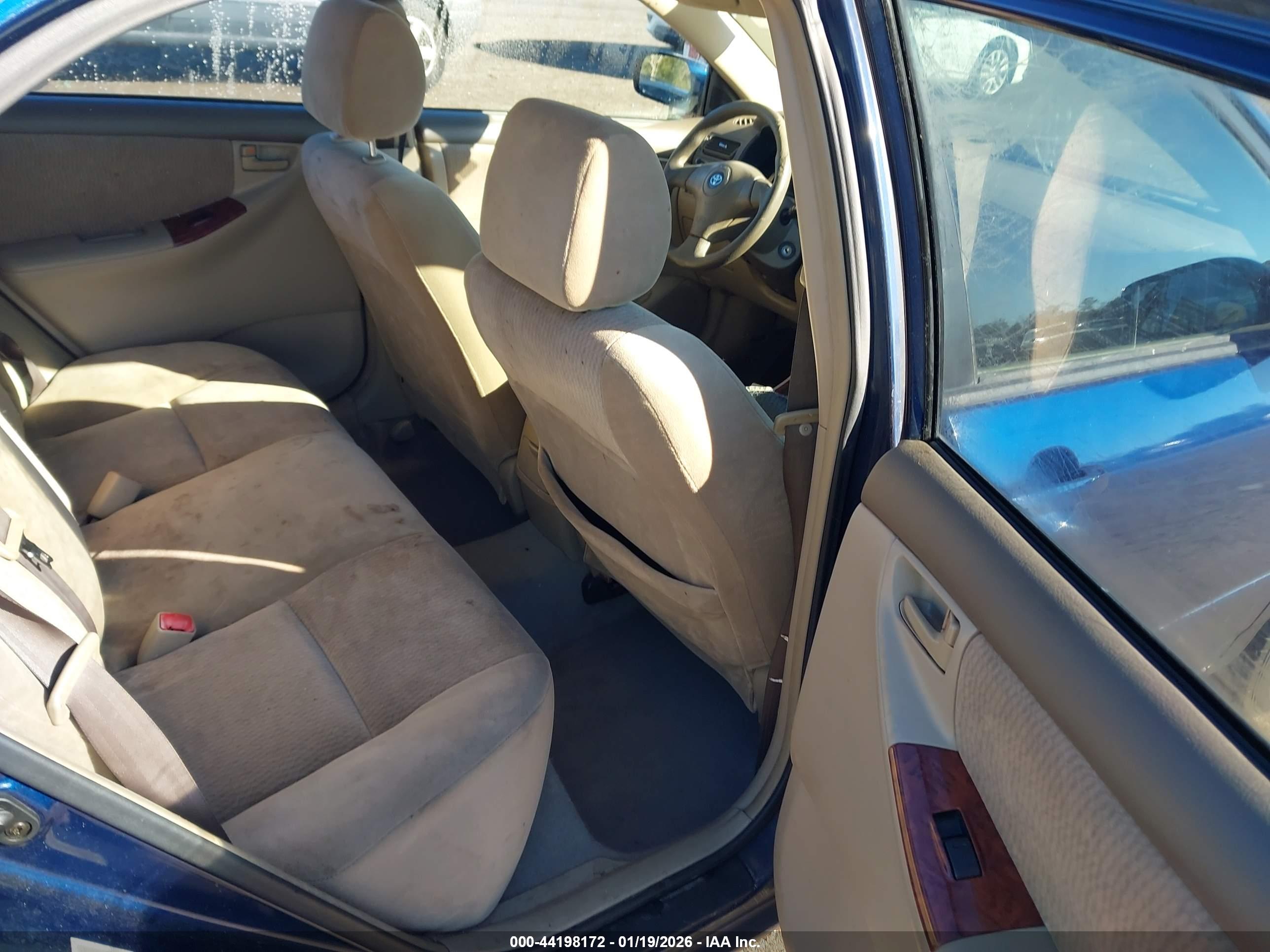 TOYOTA COROLLA image 8