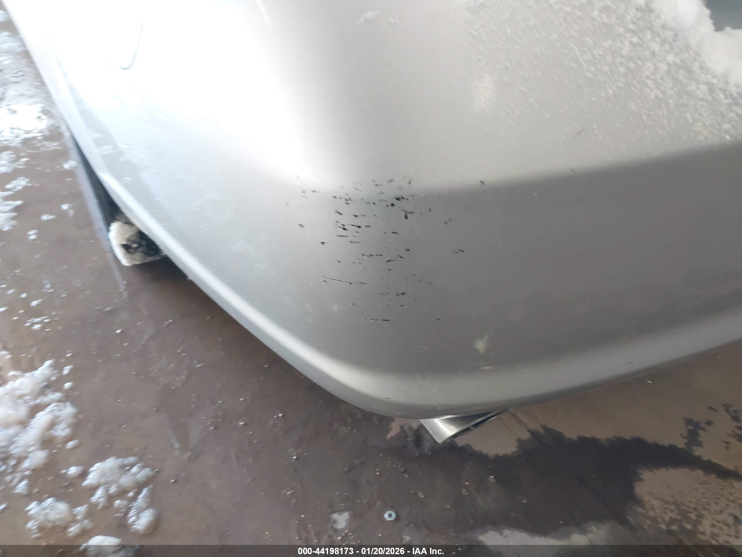 TOYOTA AVALON image 6