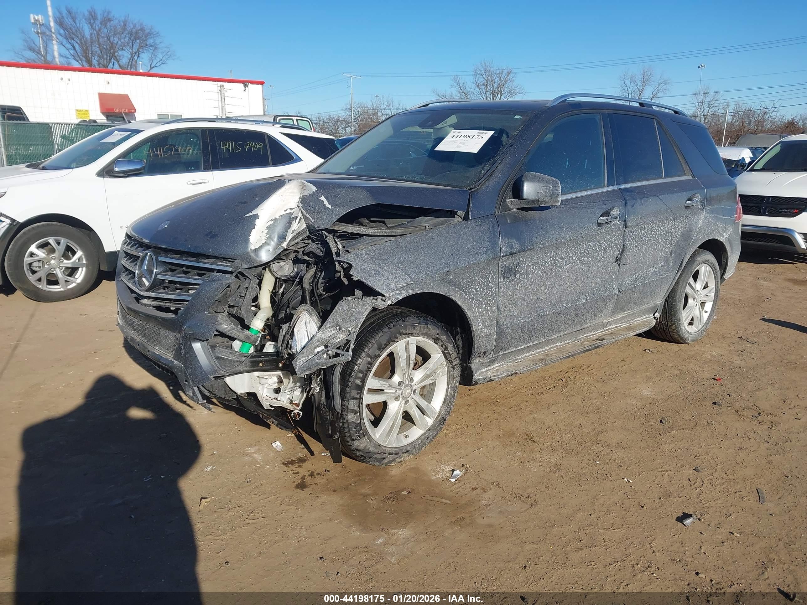 MERCEDES-BENZ ML image 2