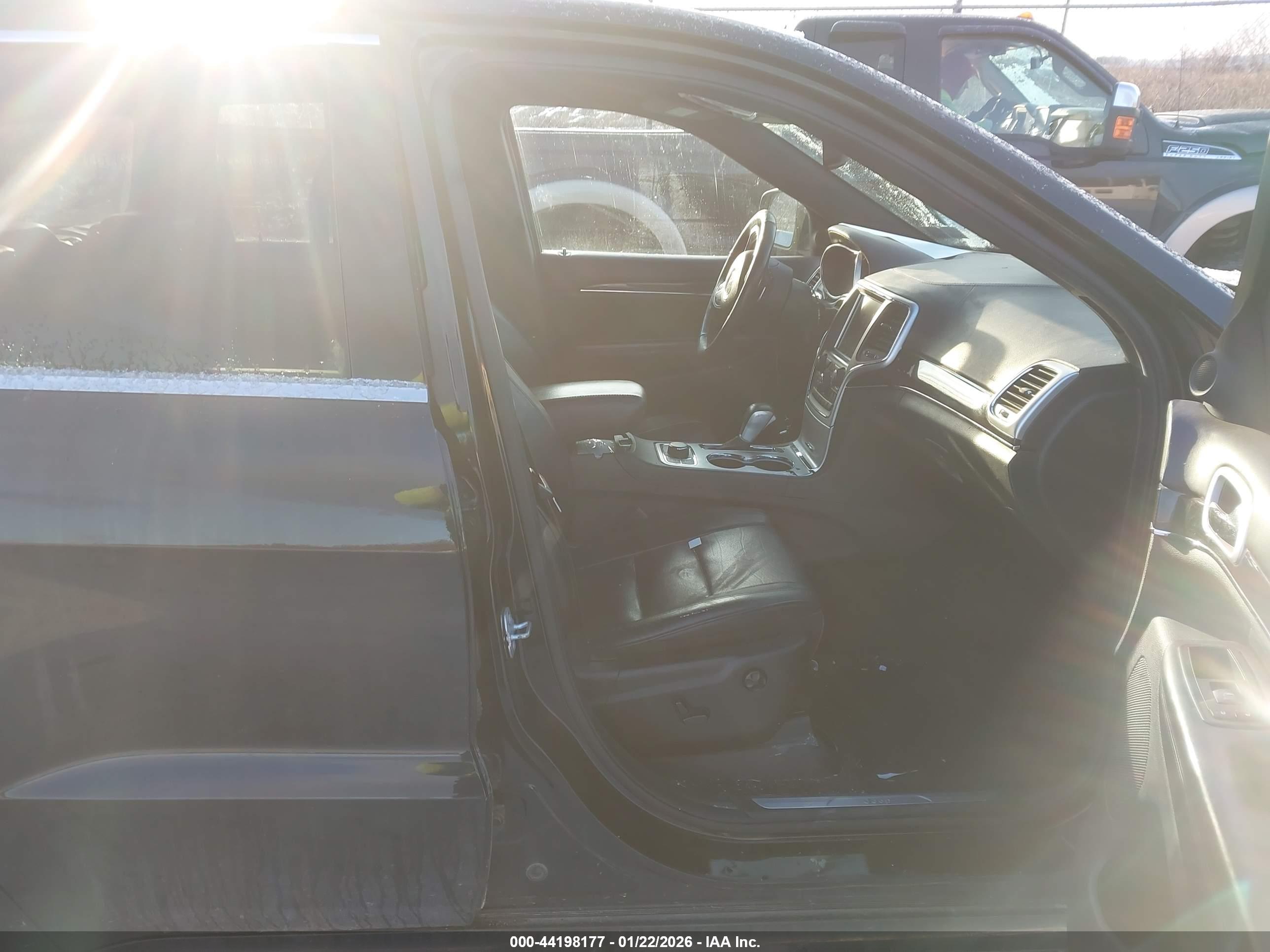 JEEP GRAND image 5