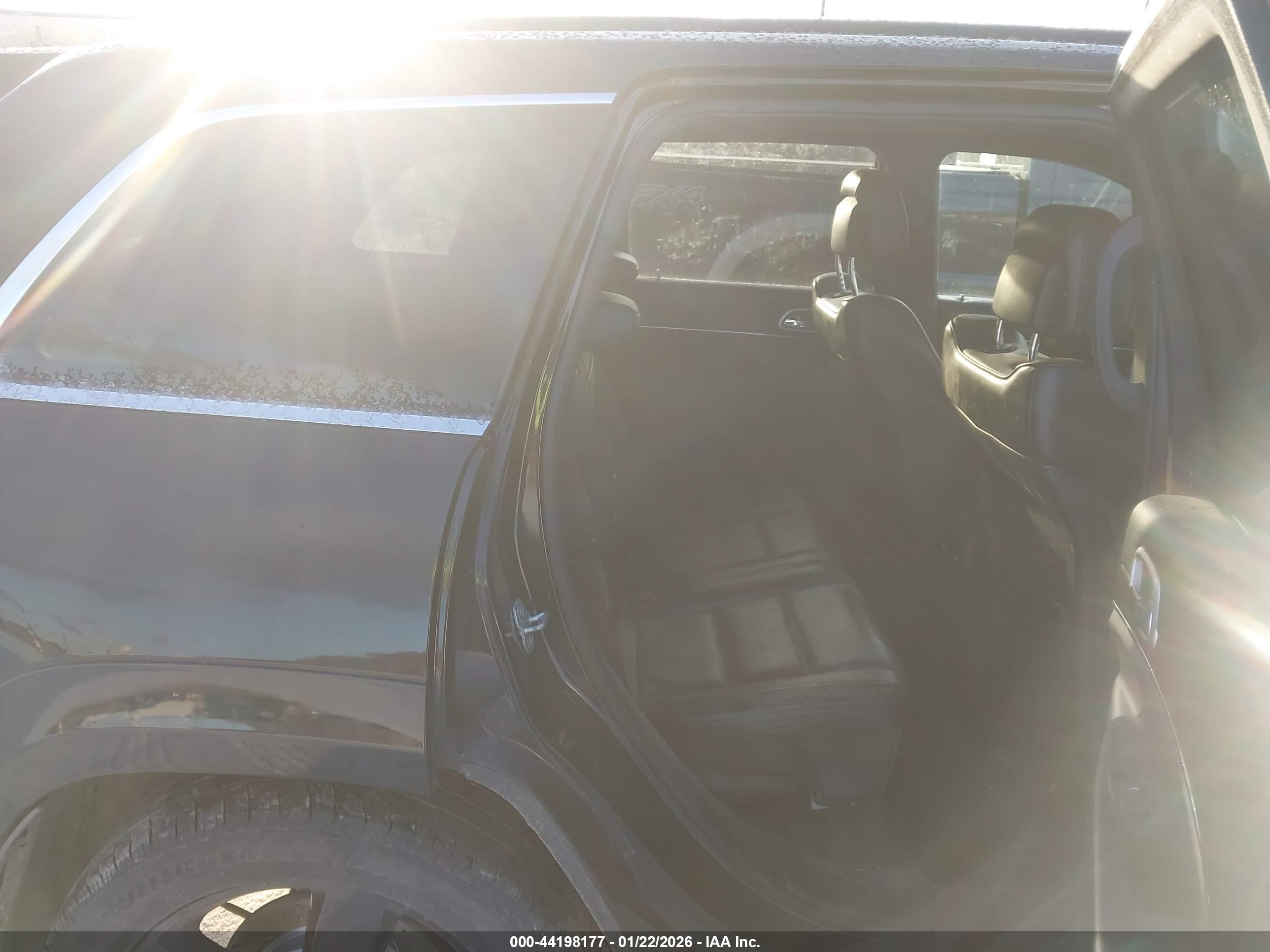 JEEP GRAND image 8