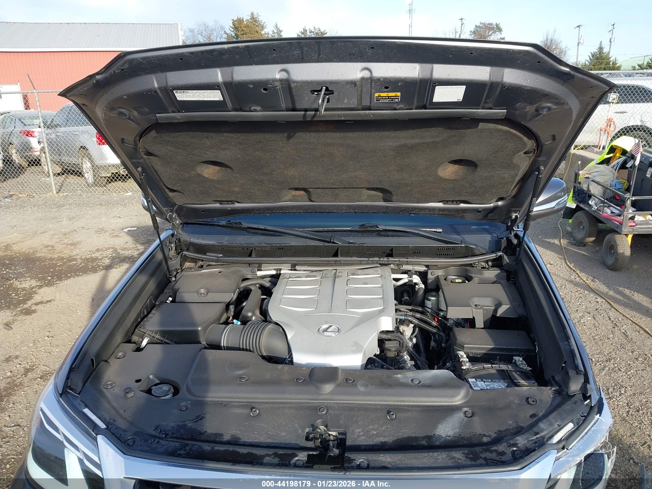 LEXUS GX image 10