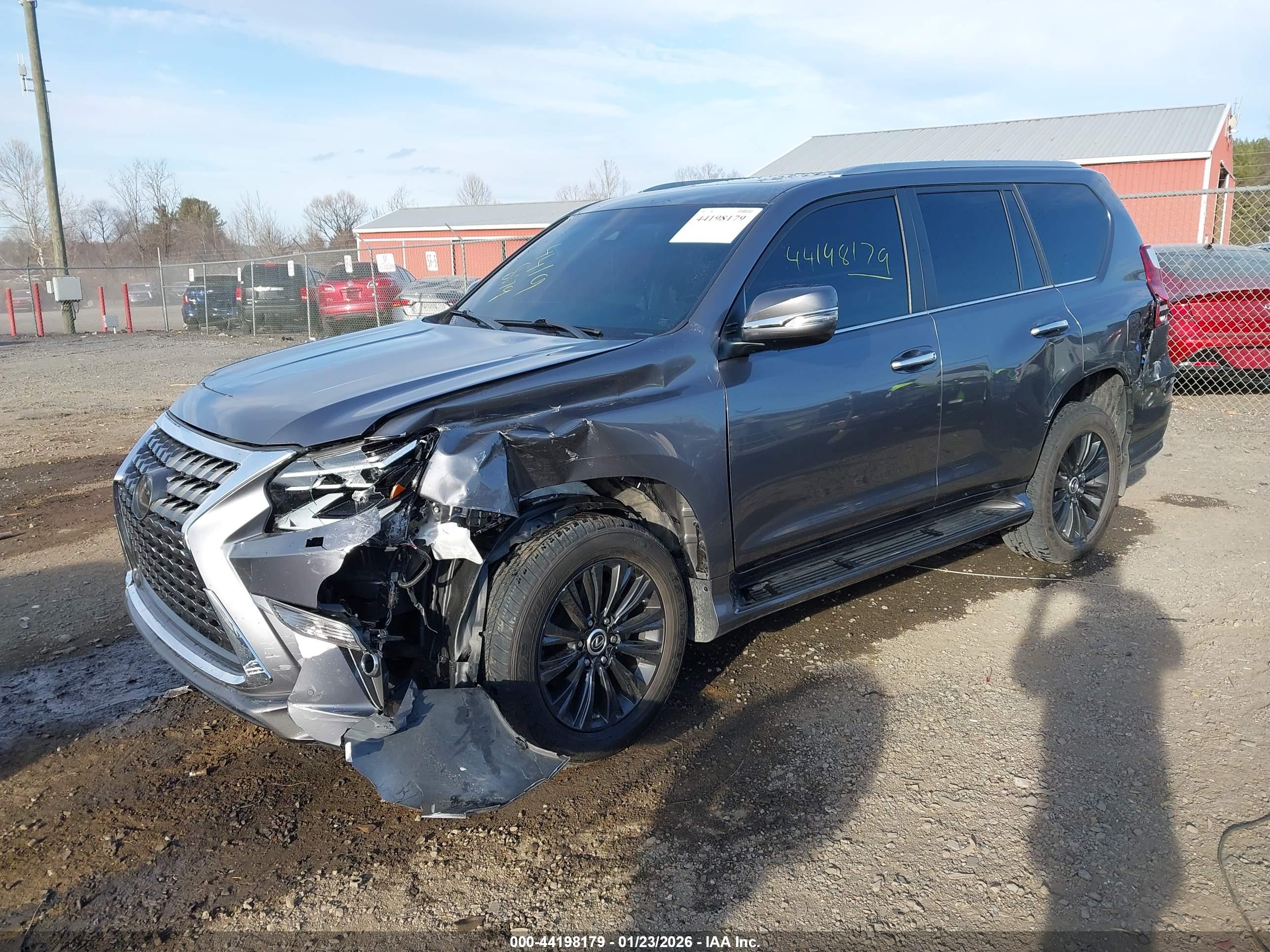 LEXUS GX image 2
