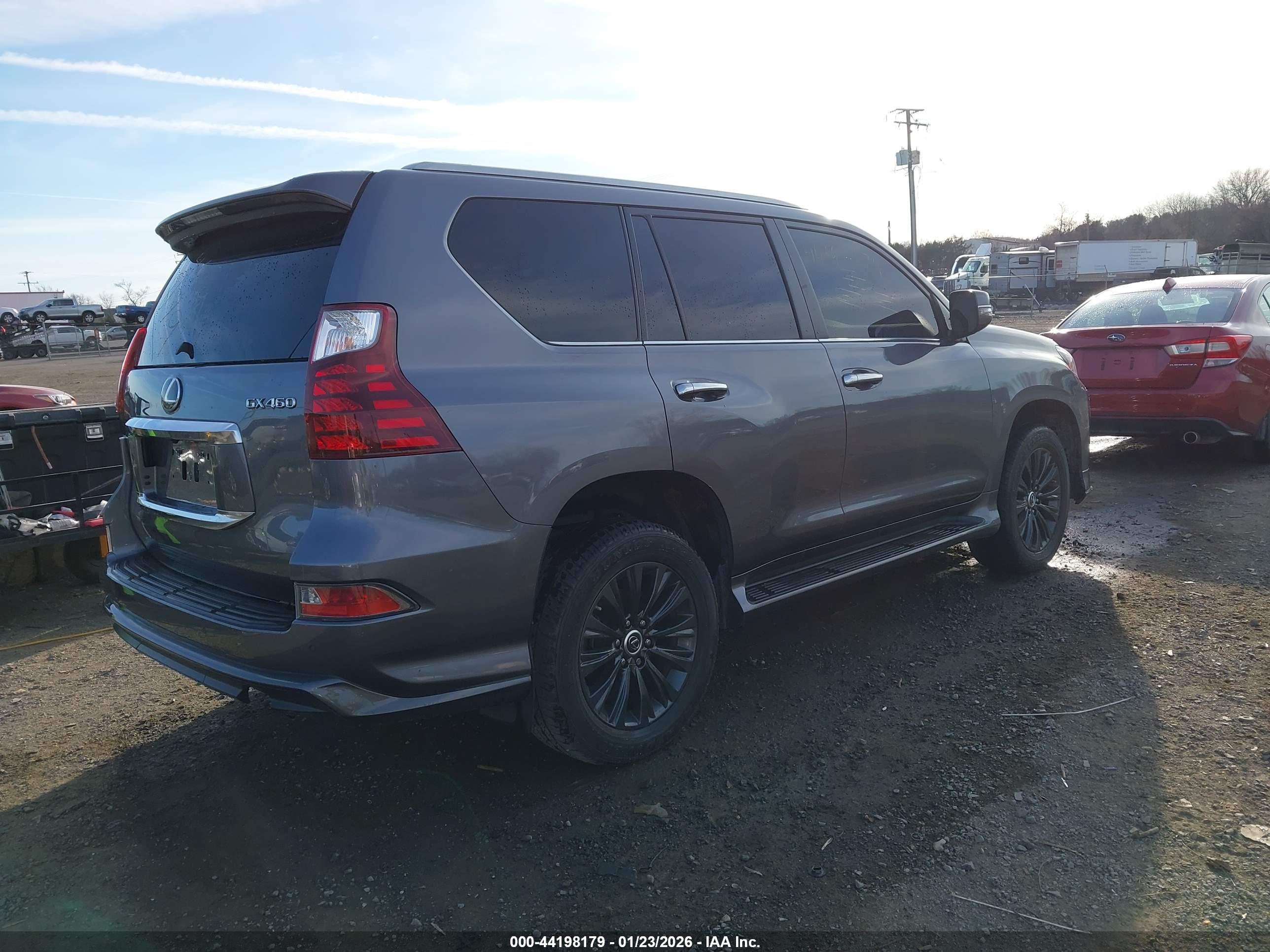 LEXUS GX image 4
