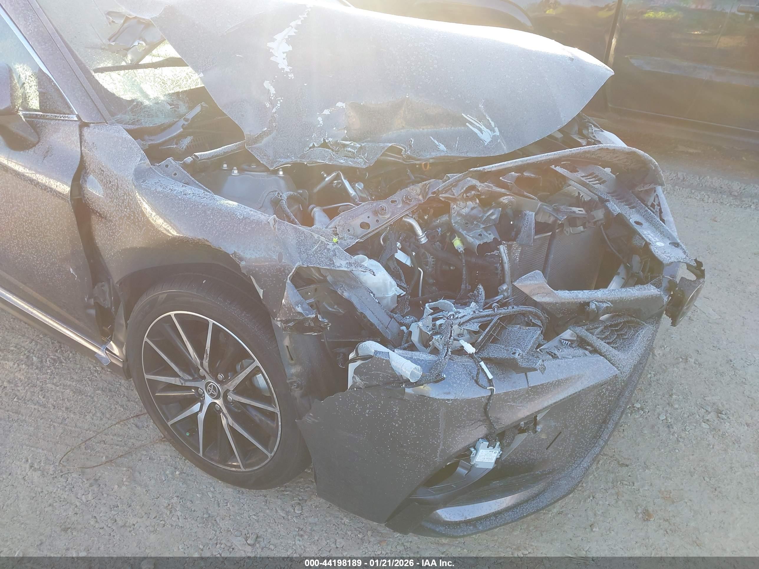 TOYOTA CAMRY image 6
