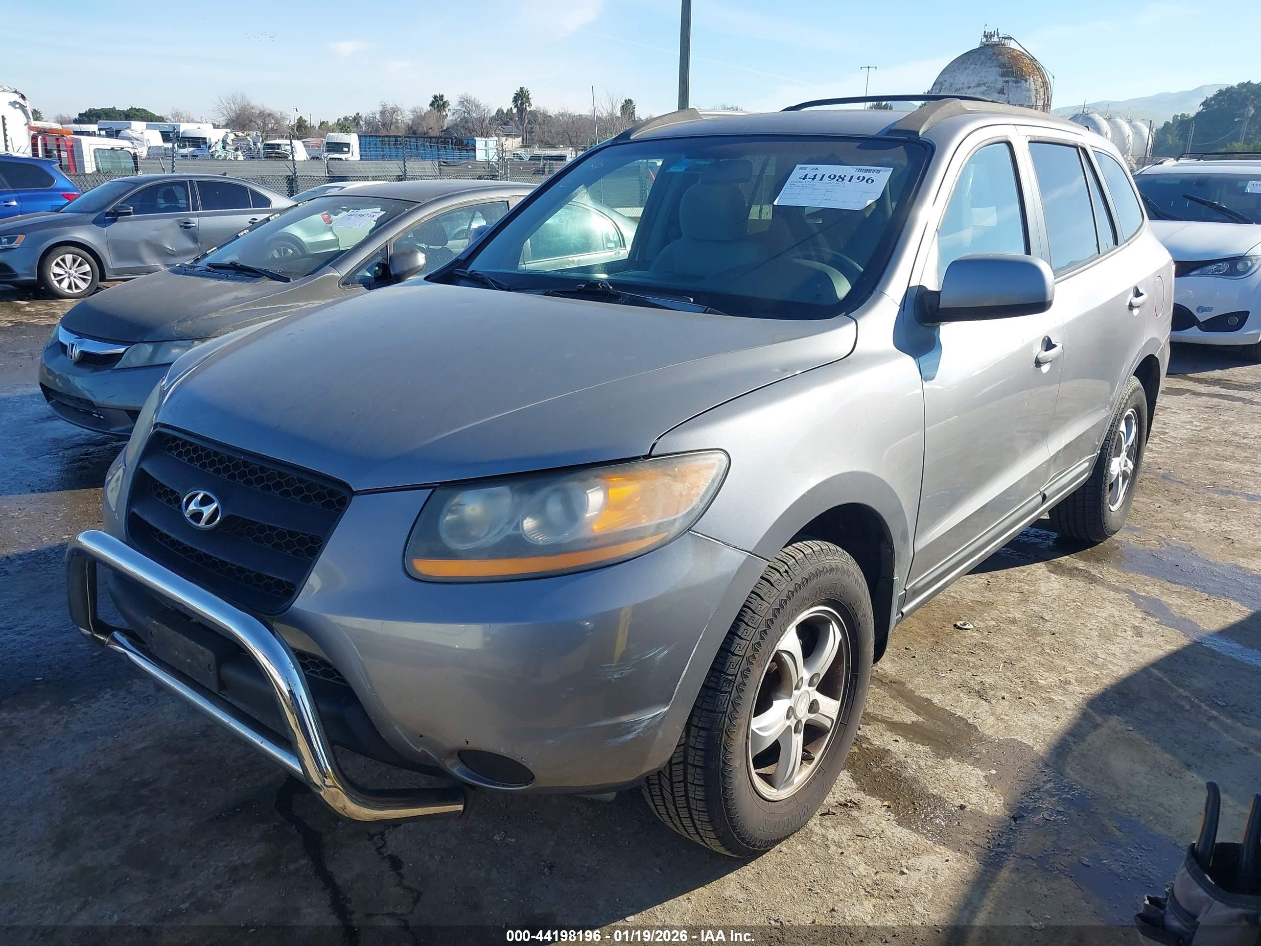 HYUNDAI SANTA image 2