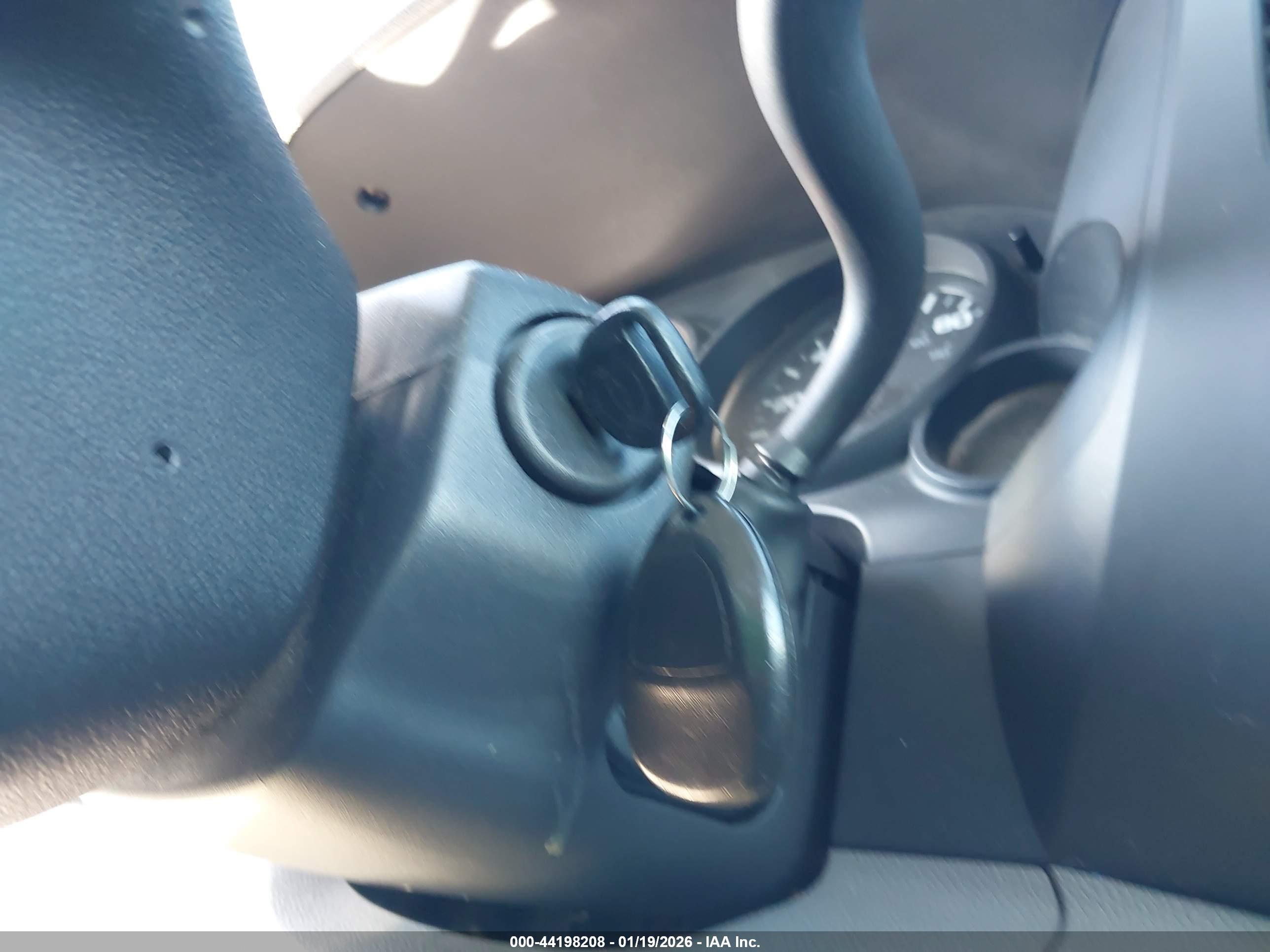 CHEVROLET SILVERADO image 11