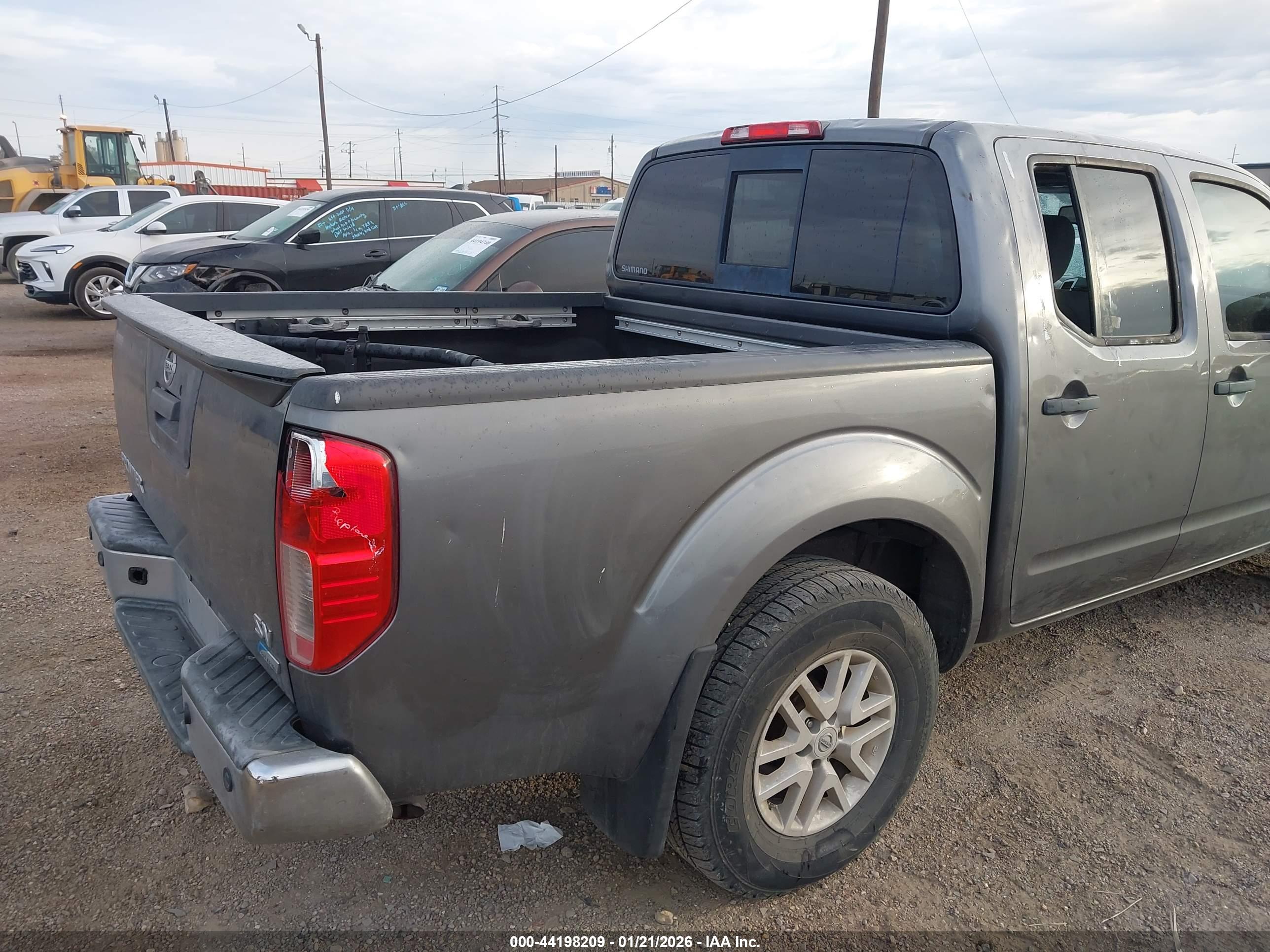 NISSAN FRONTIER image 6