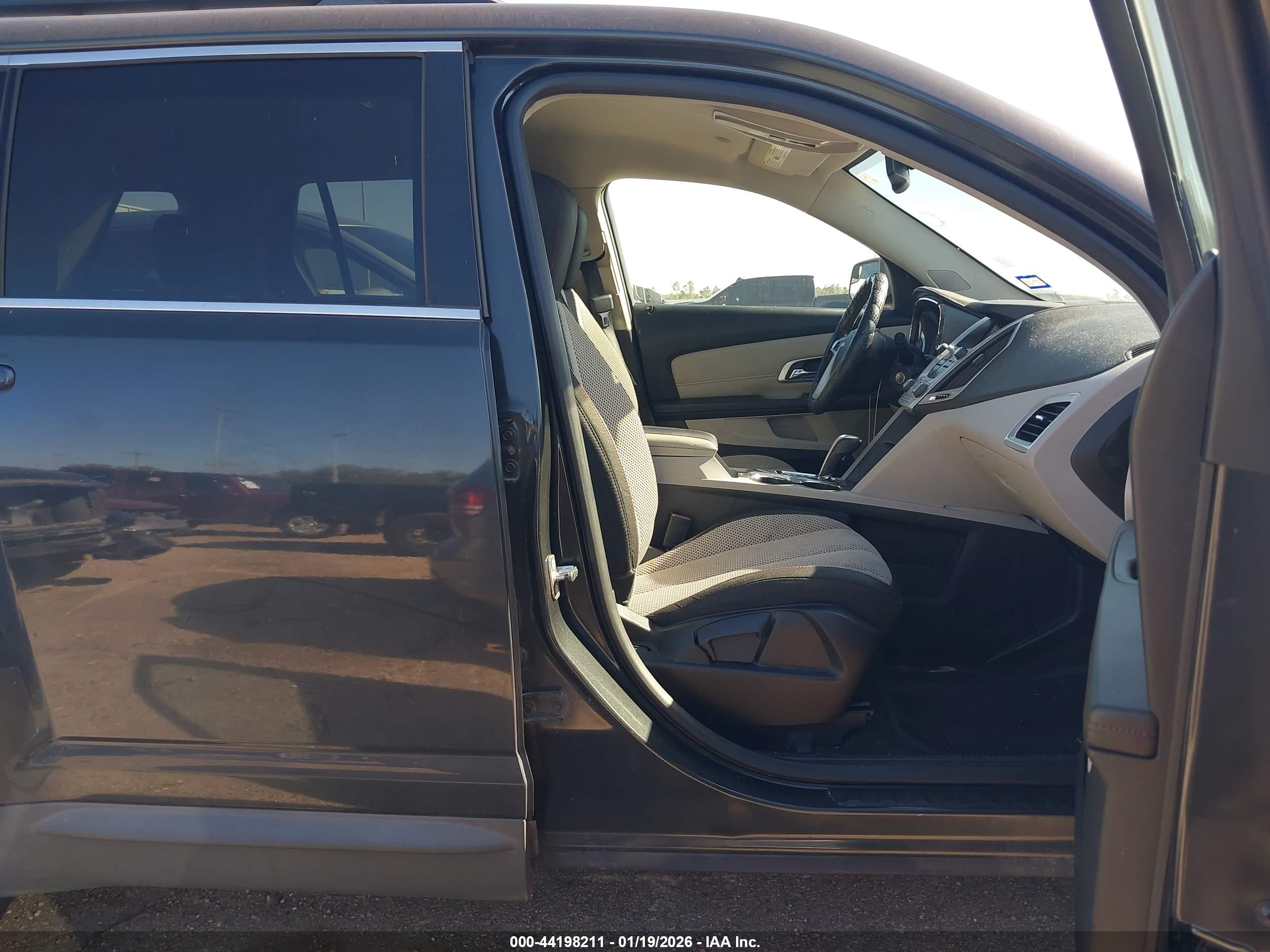 GMC TERRAIN image 5