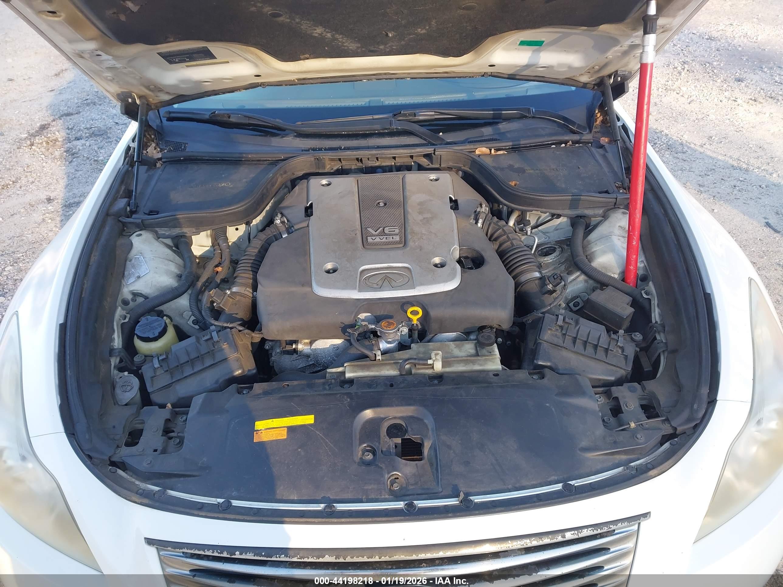 INFINITI G37 image 10
