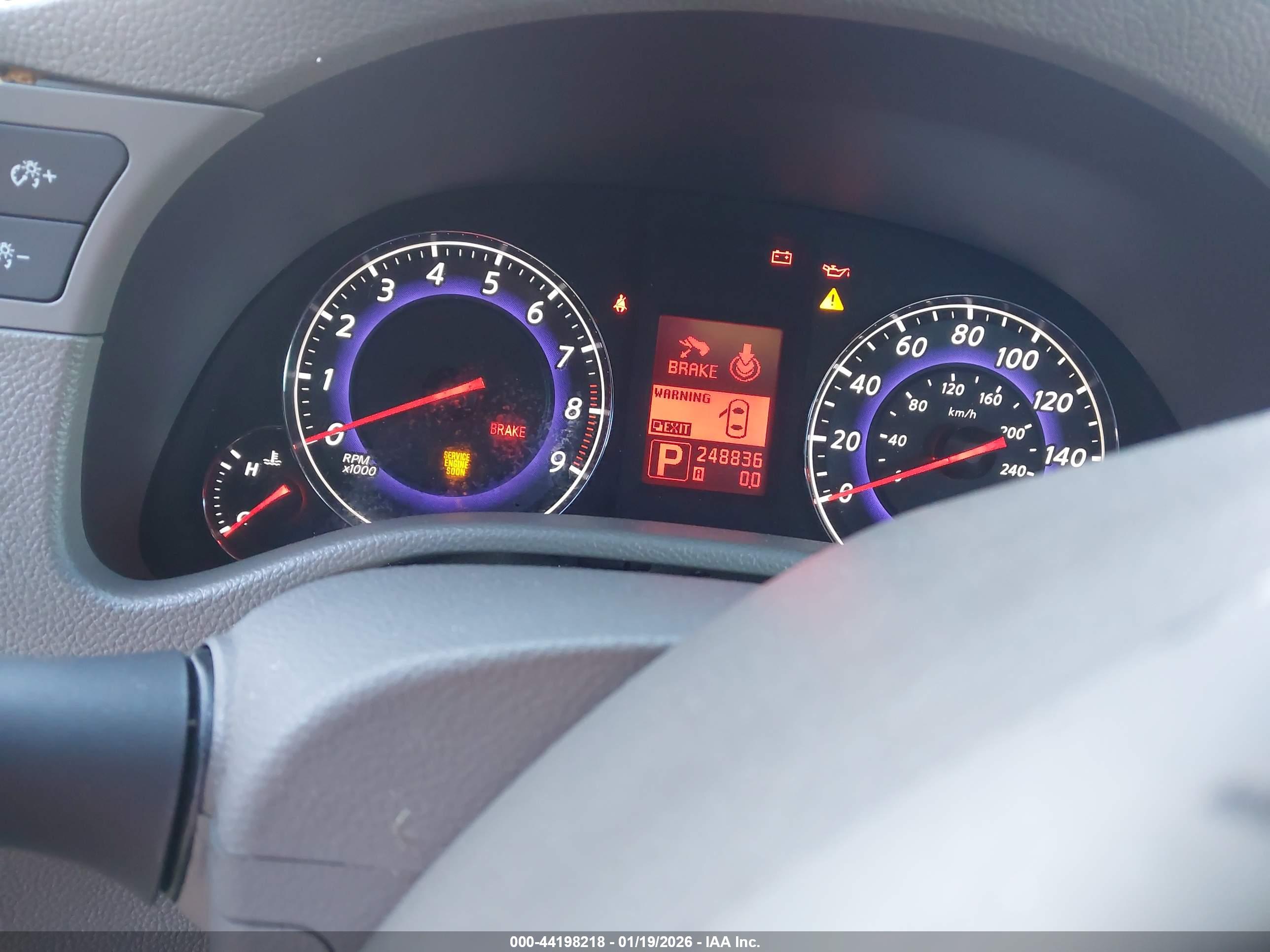 INFINITI G37 image 7