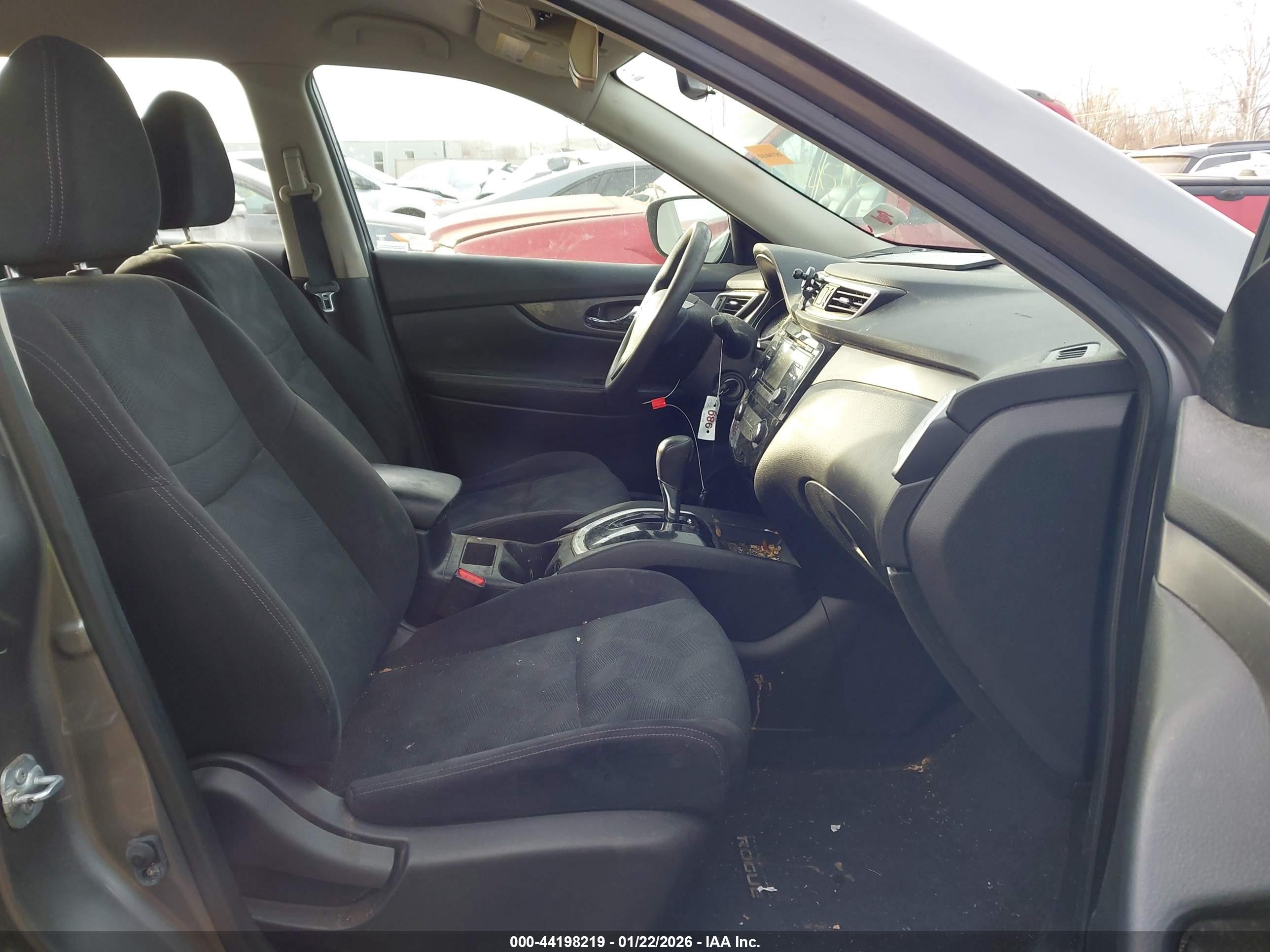 NISSAN ROGUE image 5