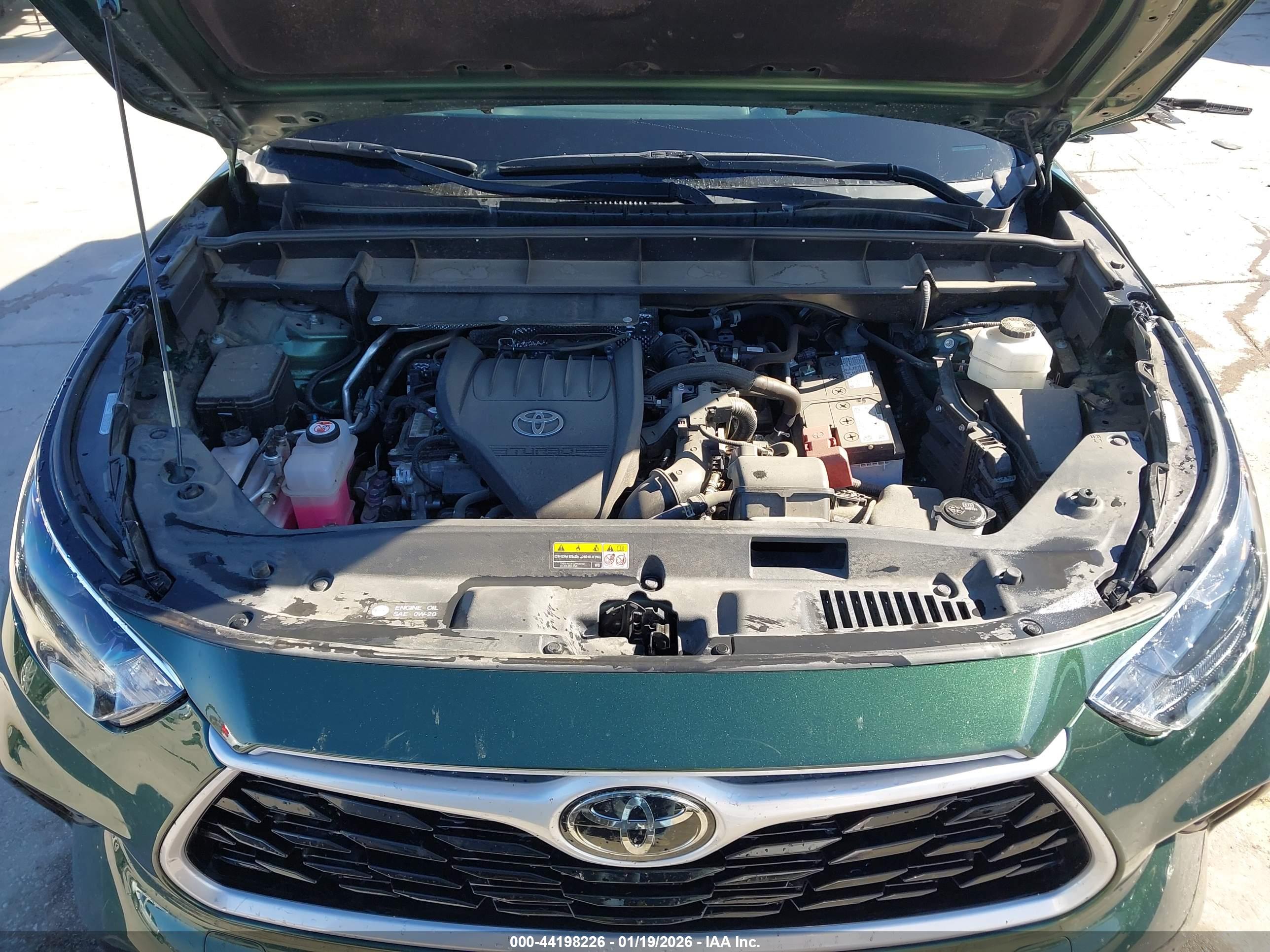 TOYOTA HIGHLANDER image 10