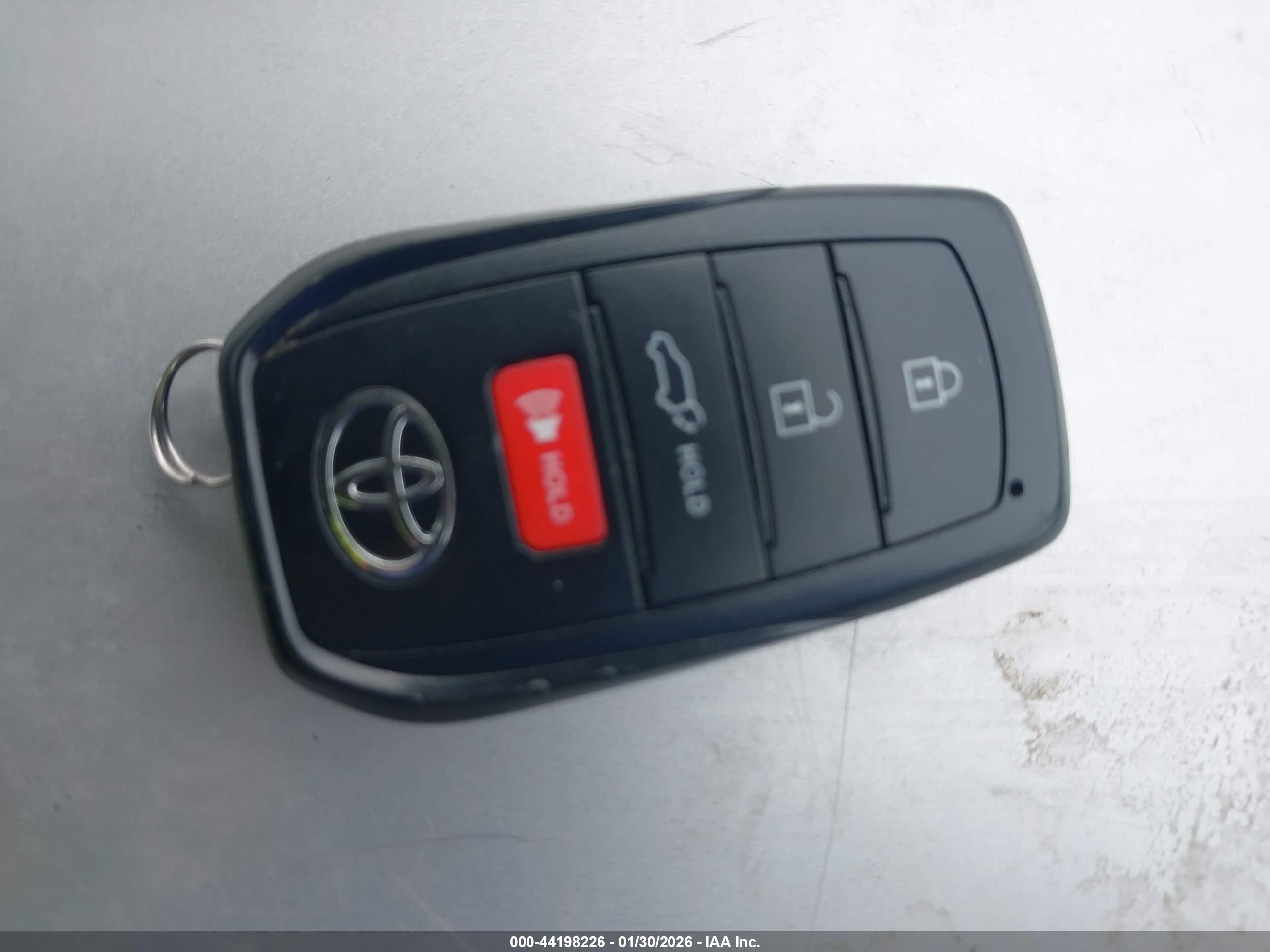 TOYOTA HIGHLANDER image 11