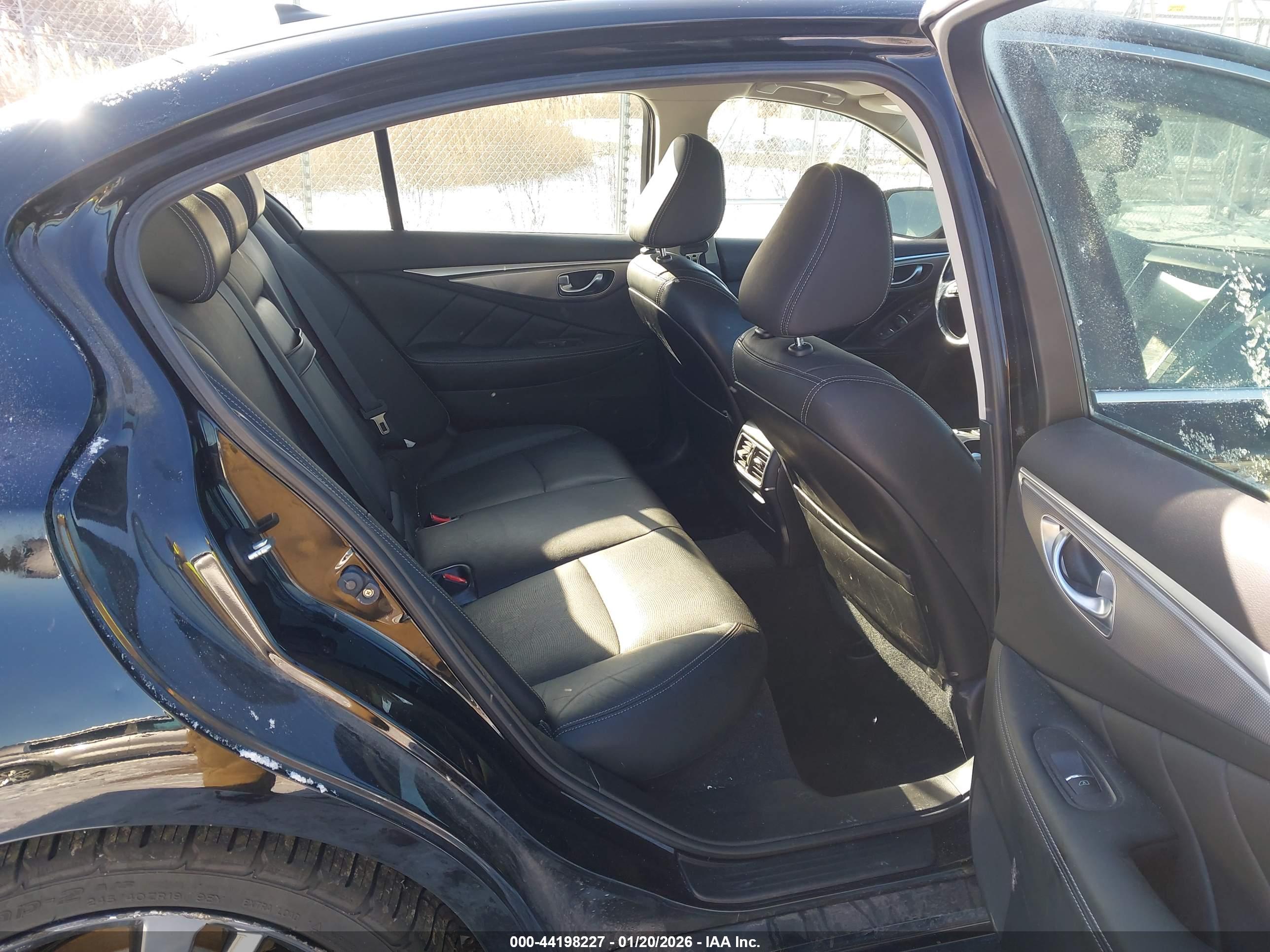 INFINITI Q50 image 8