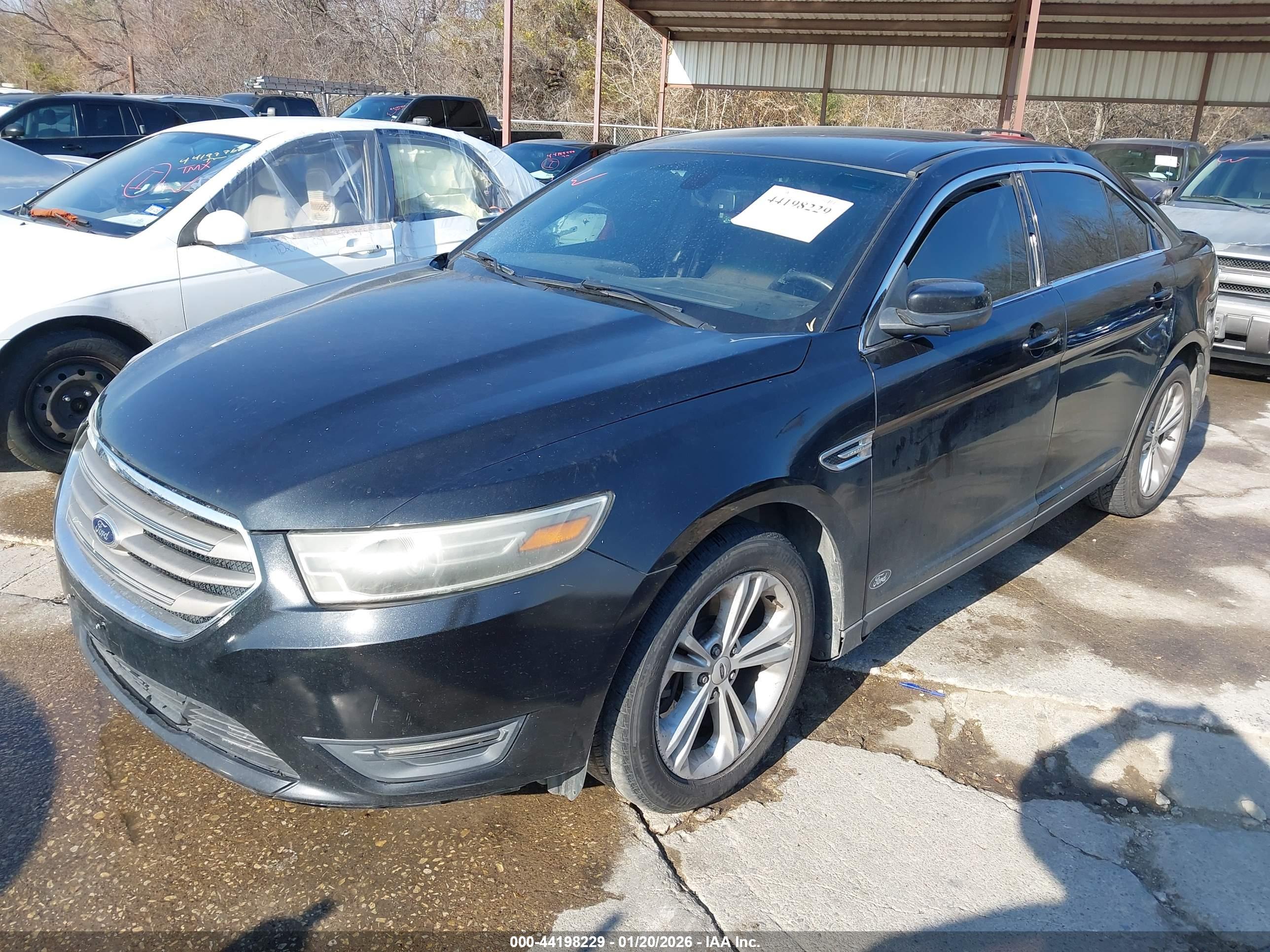 FORD TAURUS image 2