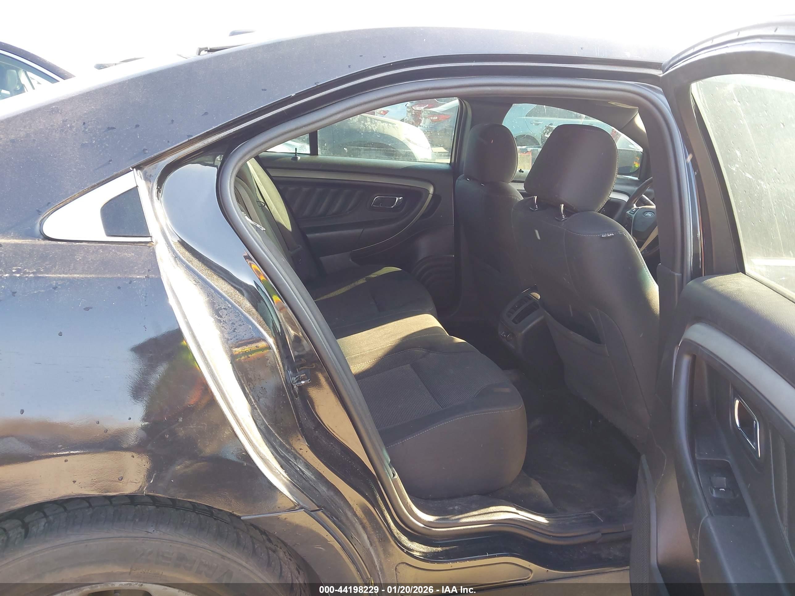 FORD TAURUS image 8