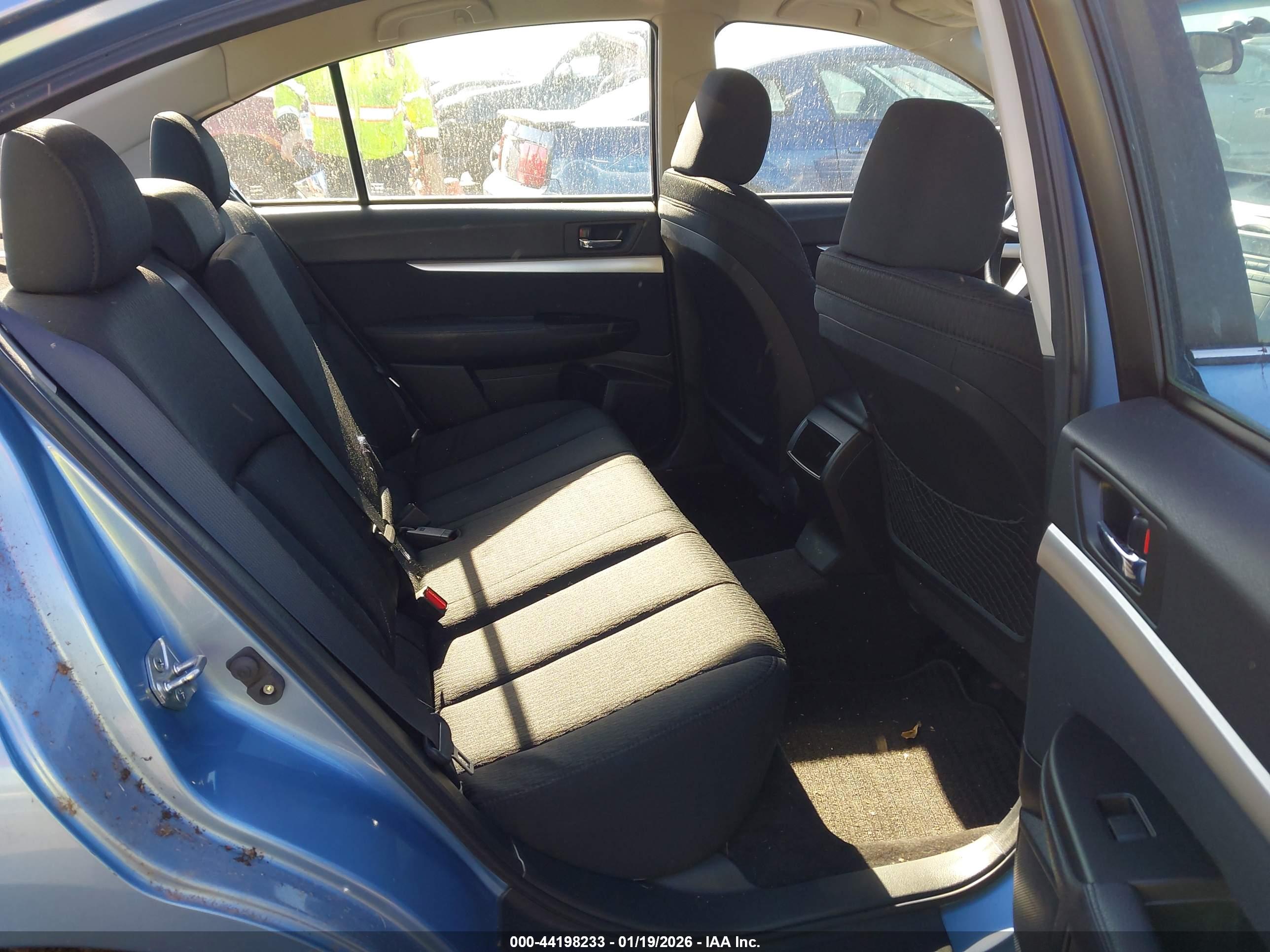 SUBARU LEGACY image 8