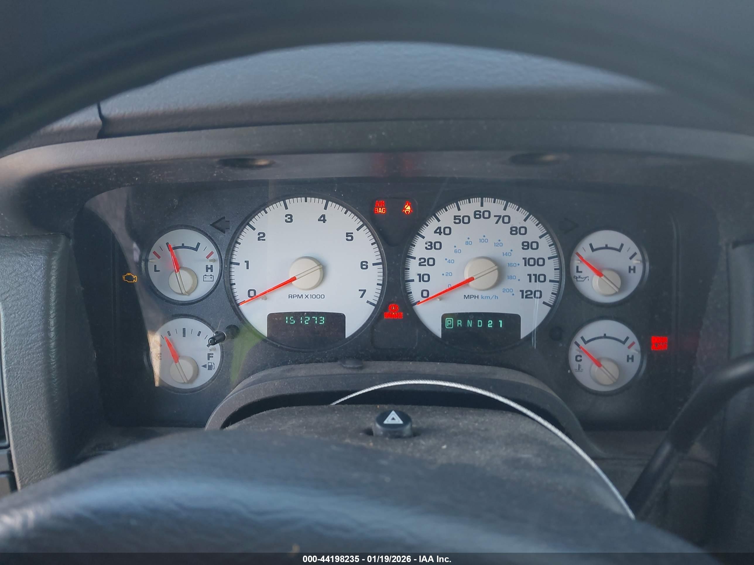DODGE RAM image 7