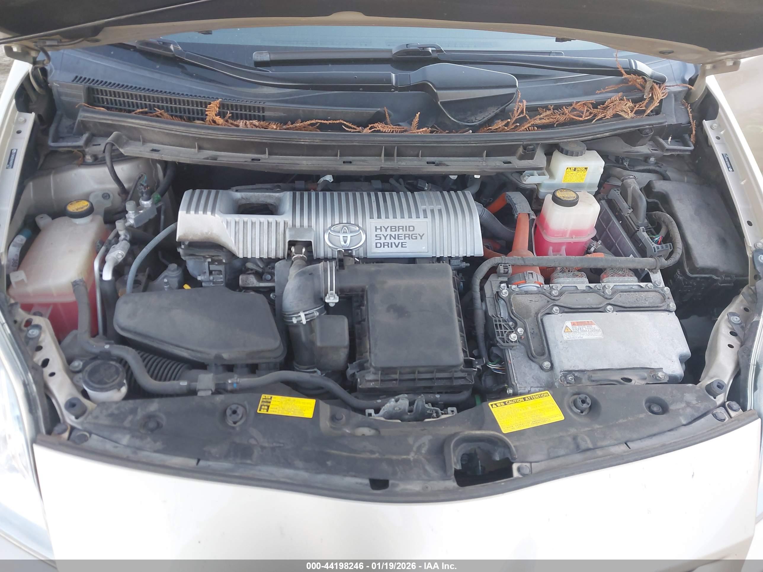 TOYOTA PRIUS image 10