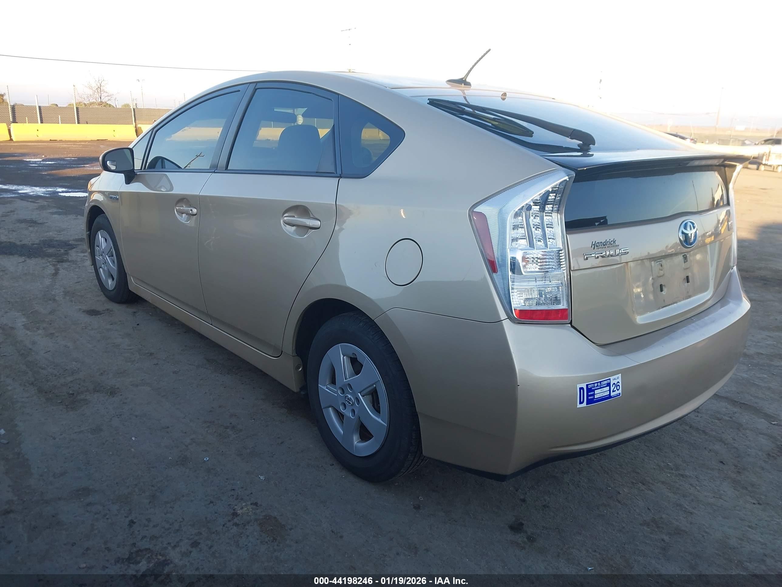 TOYOTA PRIUS image 3
