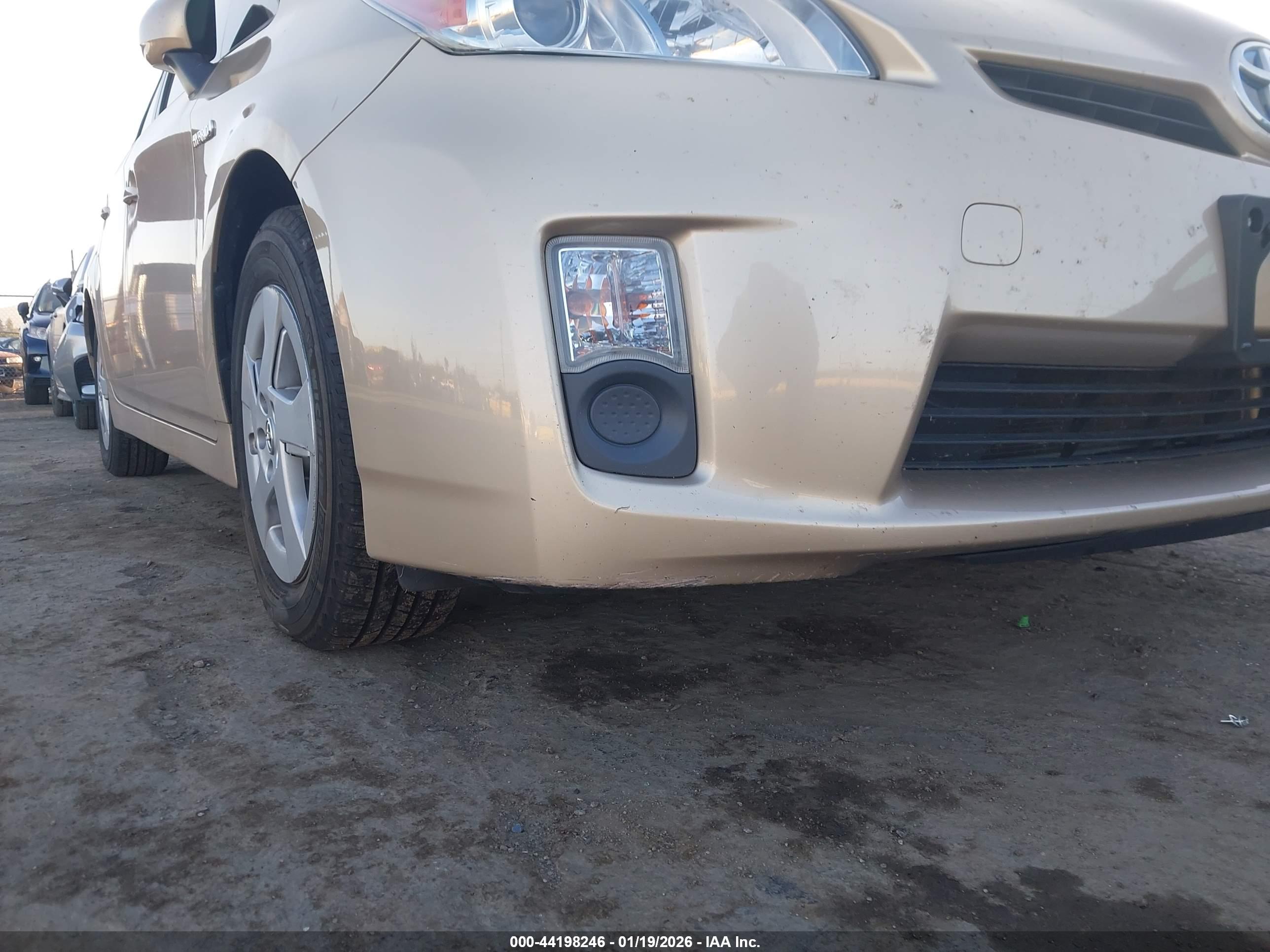 TOYOTA PRIUS image 6