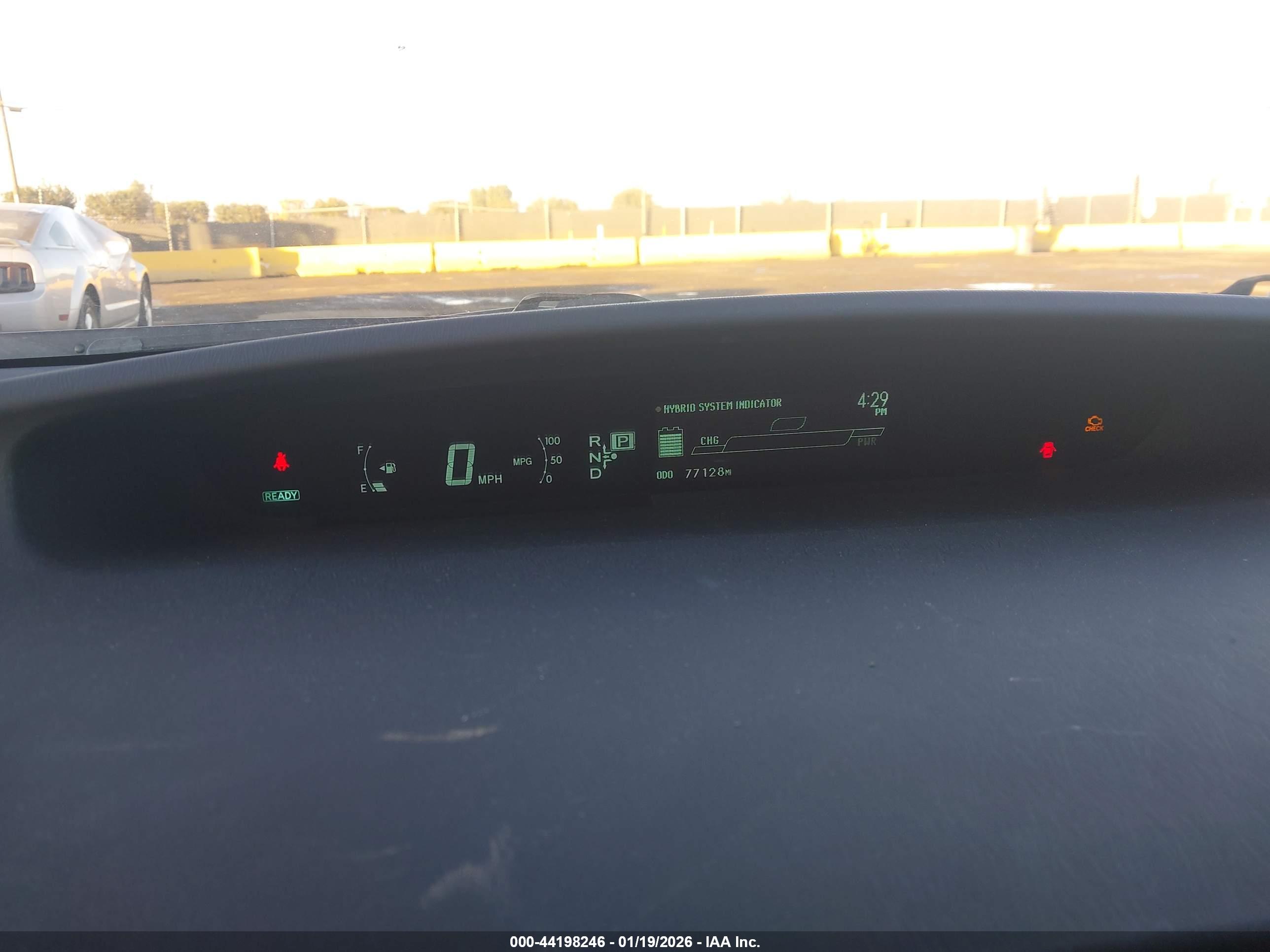 TOYOTA PRIUS image 7