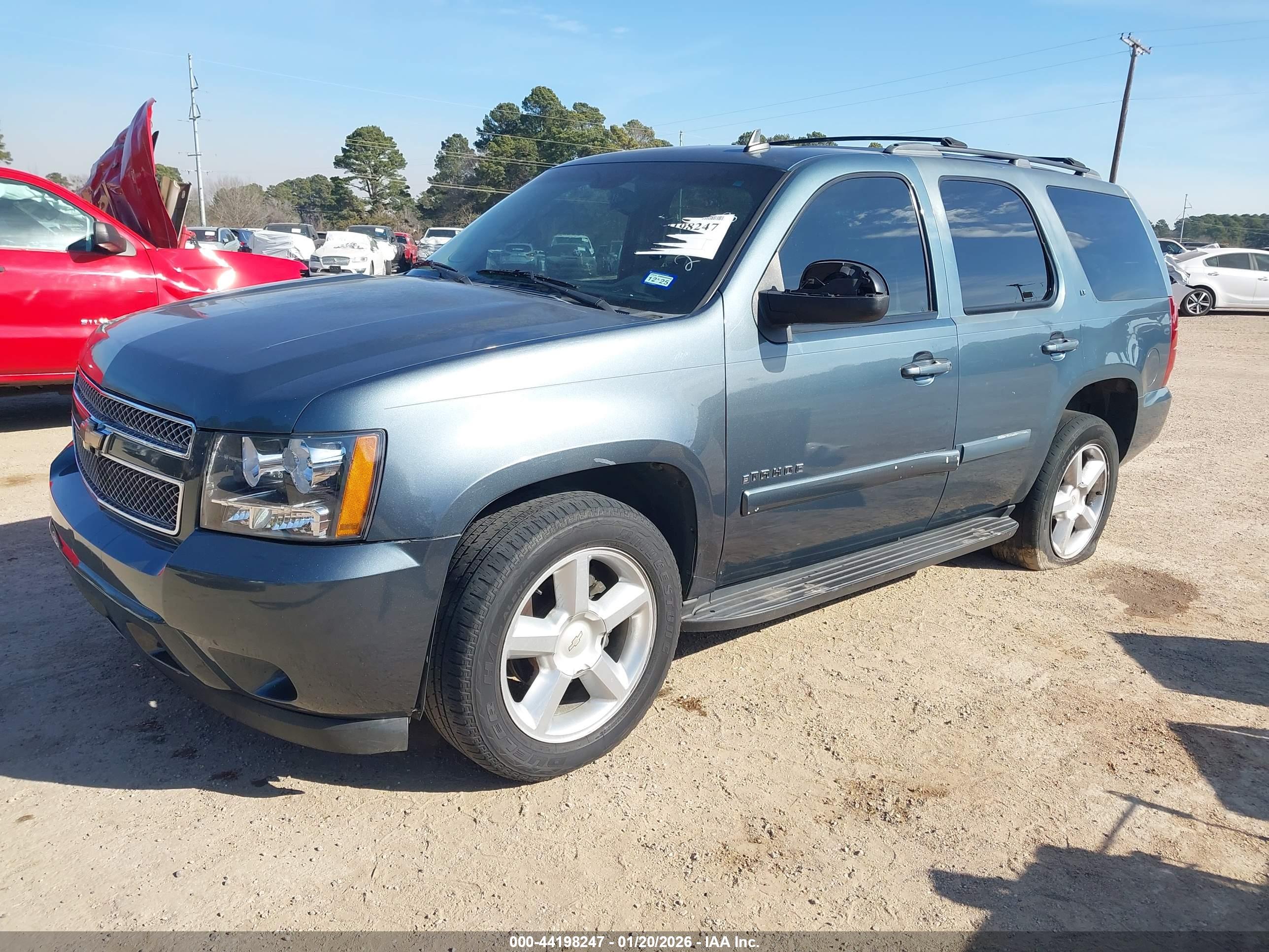 CHEVROLET TAHOE image 2