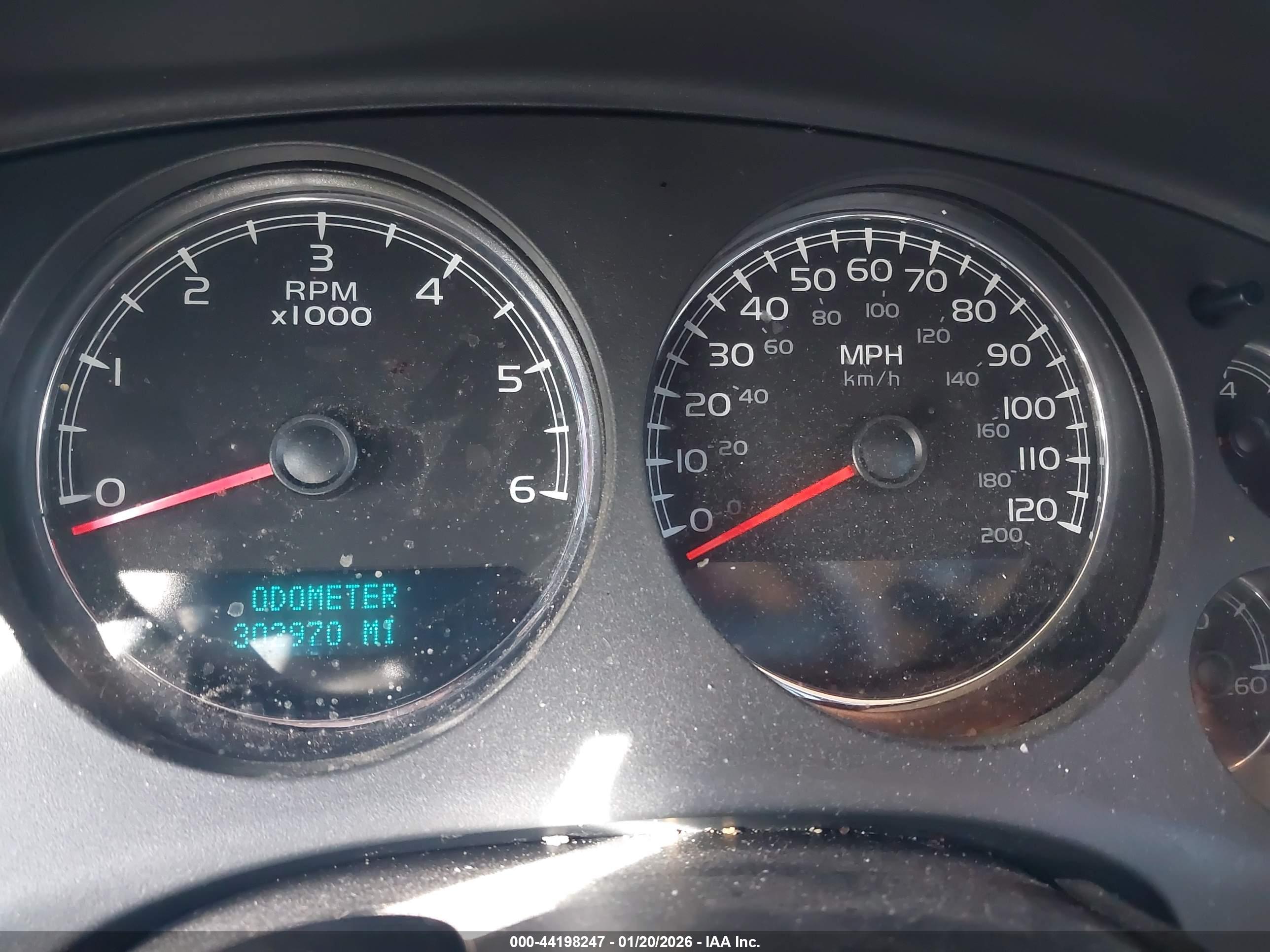 CHEVROLET TAHOE image 7