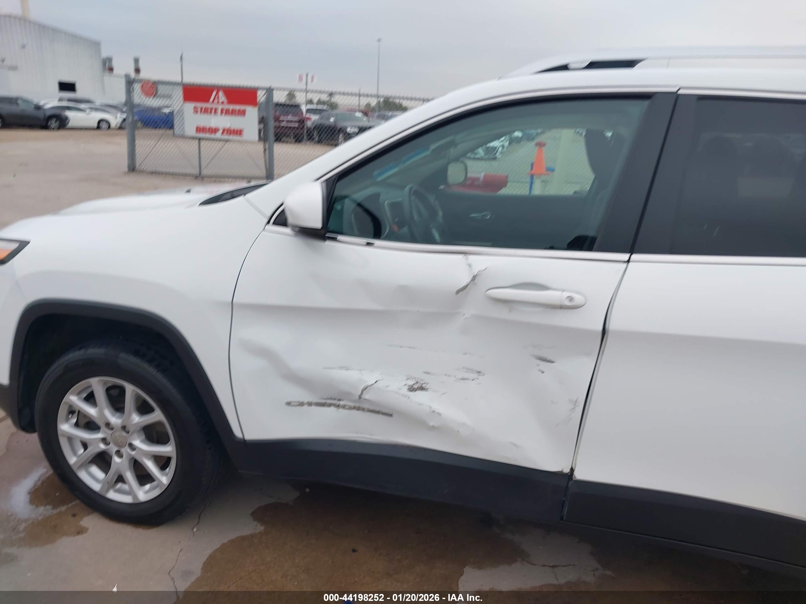 JEEP CHEROKEE image 6