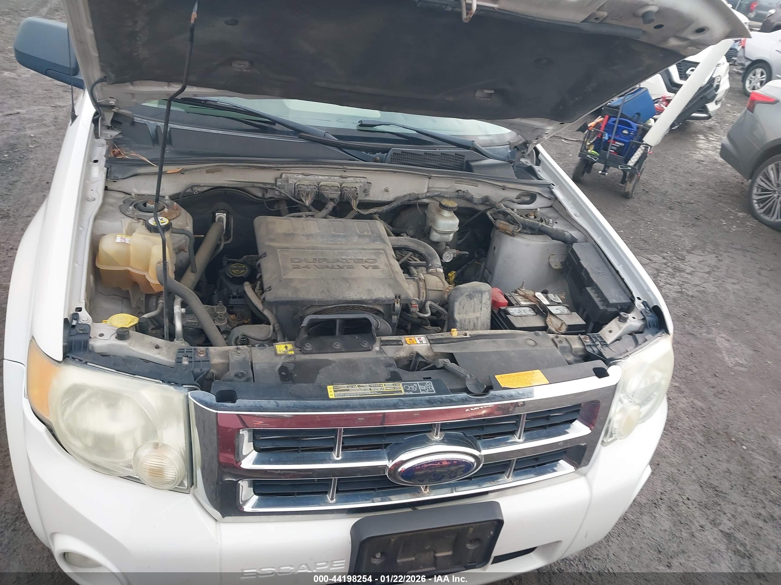 FORD ESCAPE image 10
