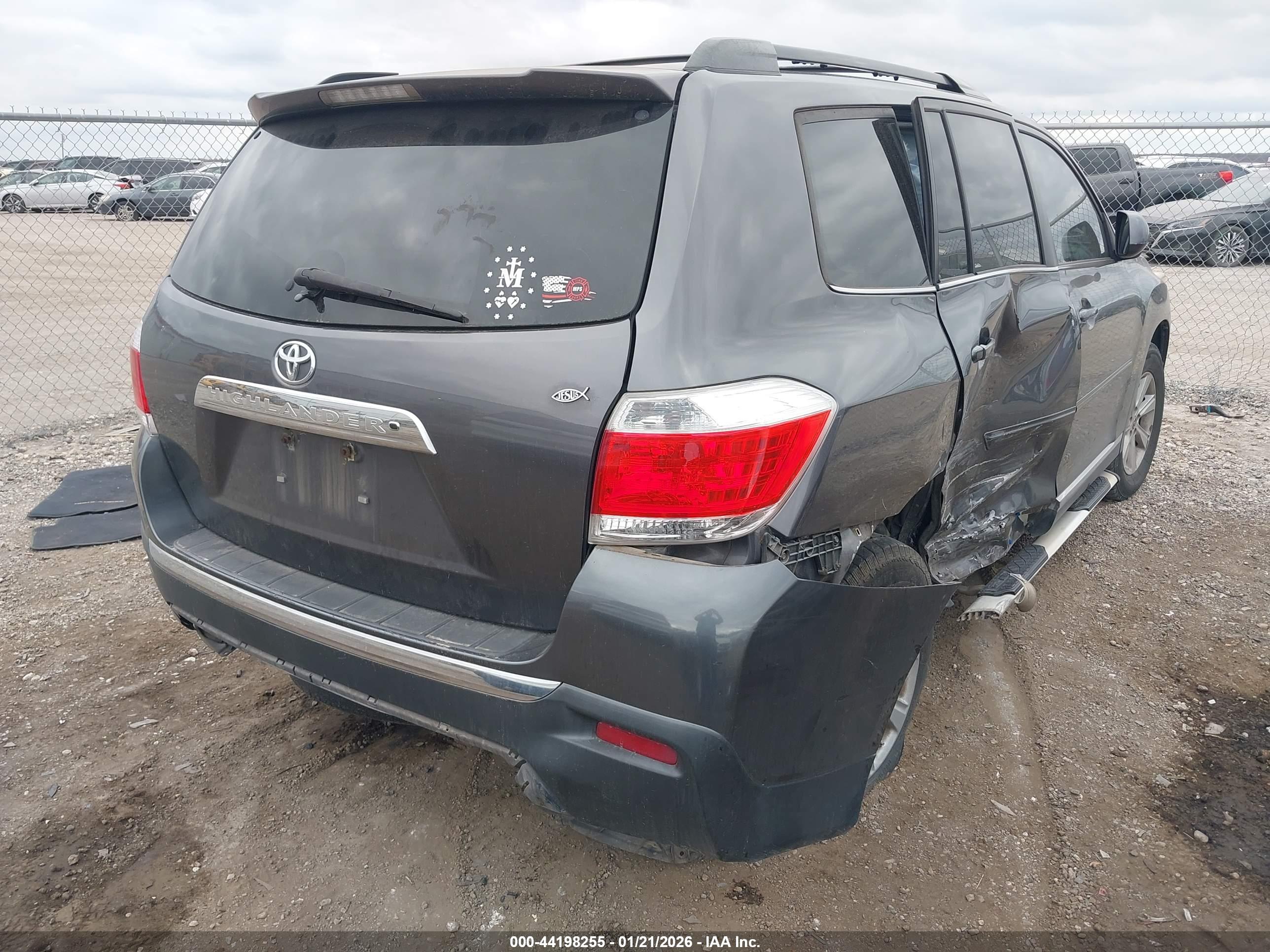 TOYOTA HIGHLANDER image 4
