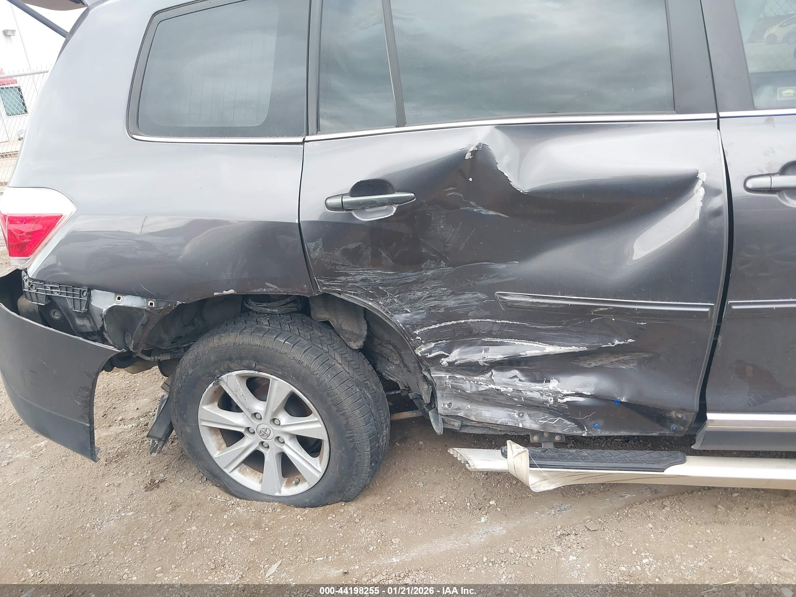 TOYOTA HIGHLANDER image 6