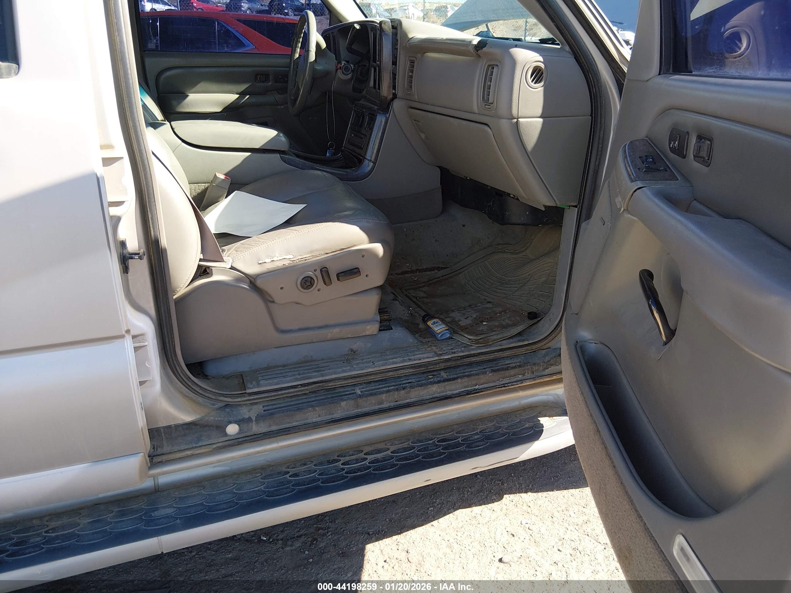 GMC YUKON image 5