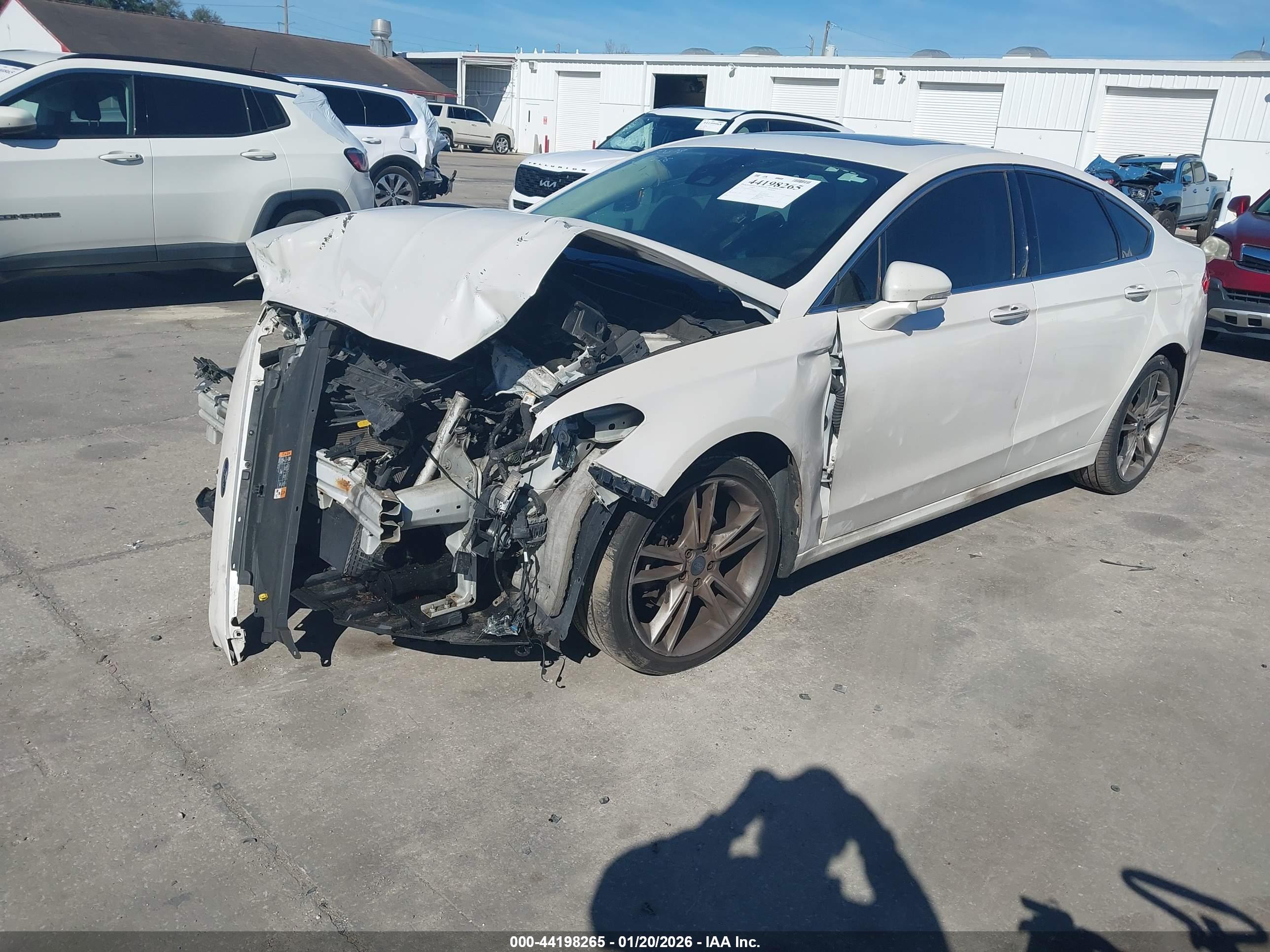 FORD FUSION image 2