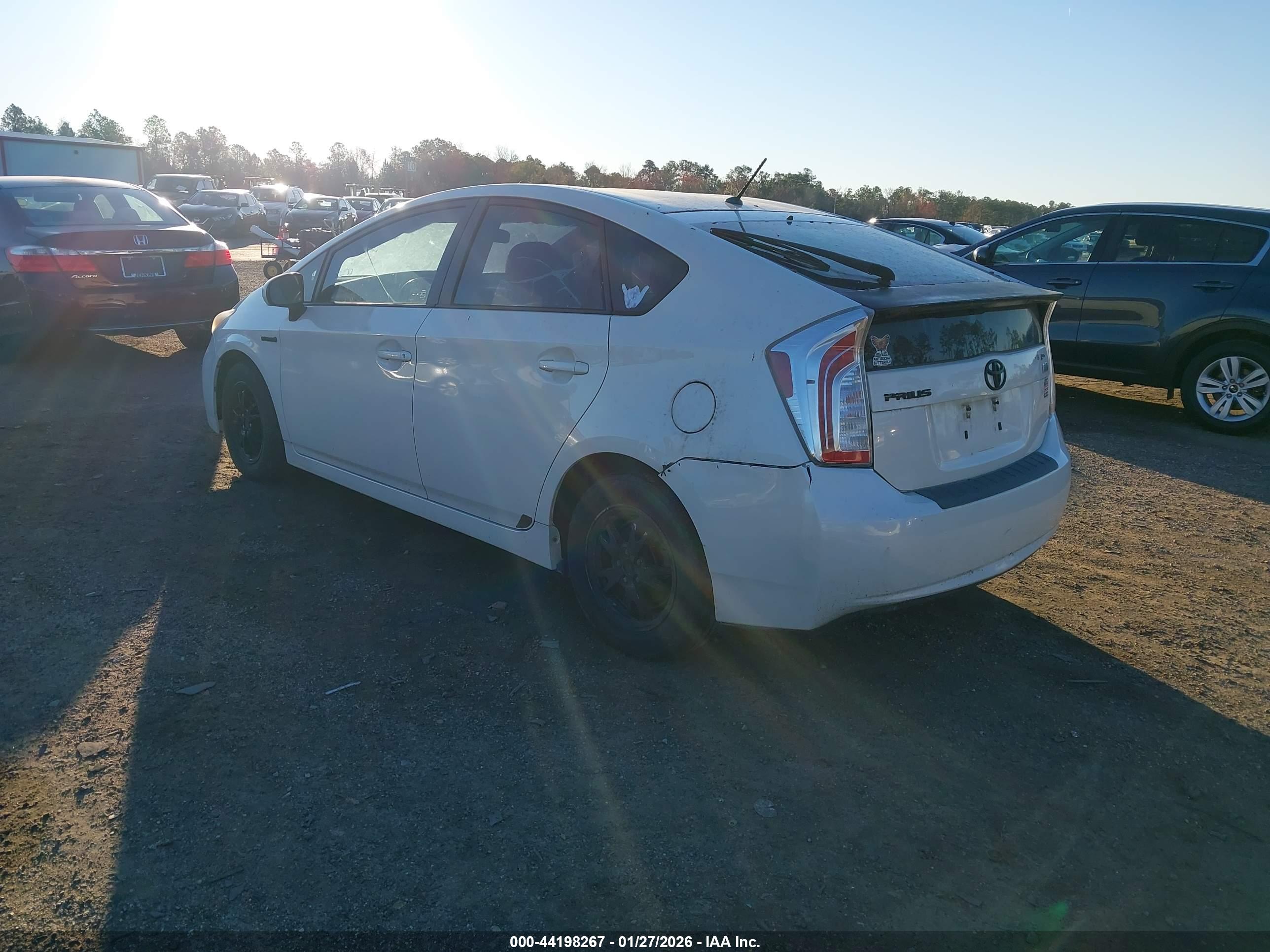 TOYOTA PRIUS image 3