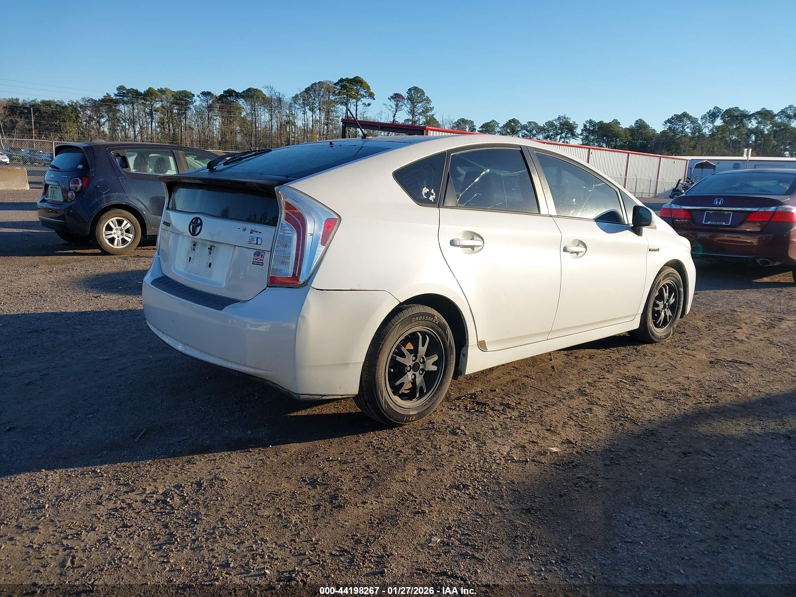 TOYOTA PRIUS image 4