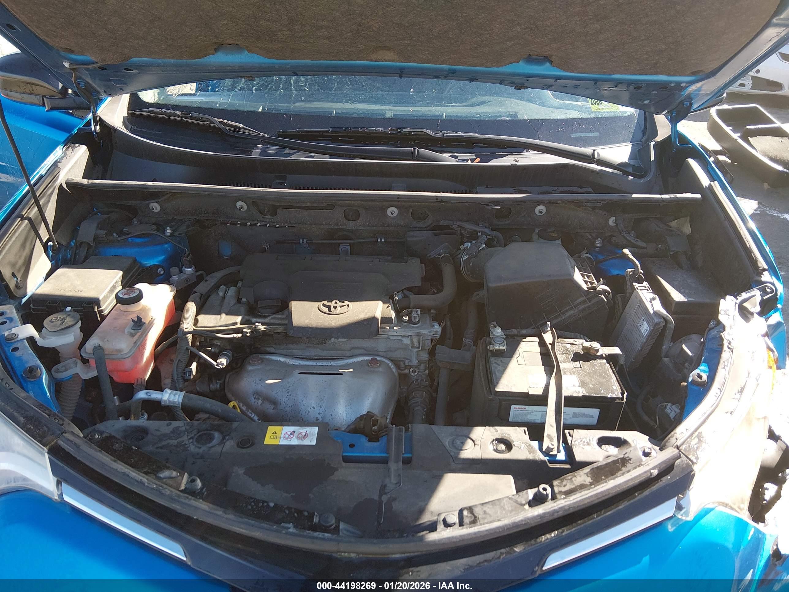 TOYOTA RAV4 image 10