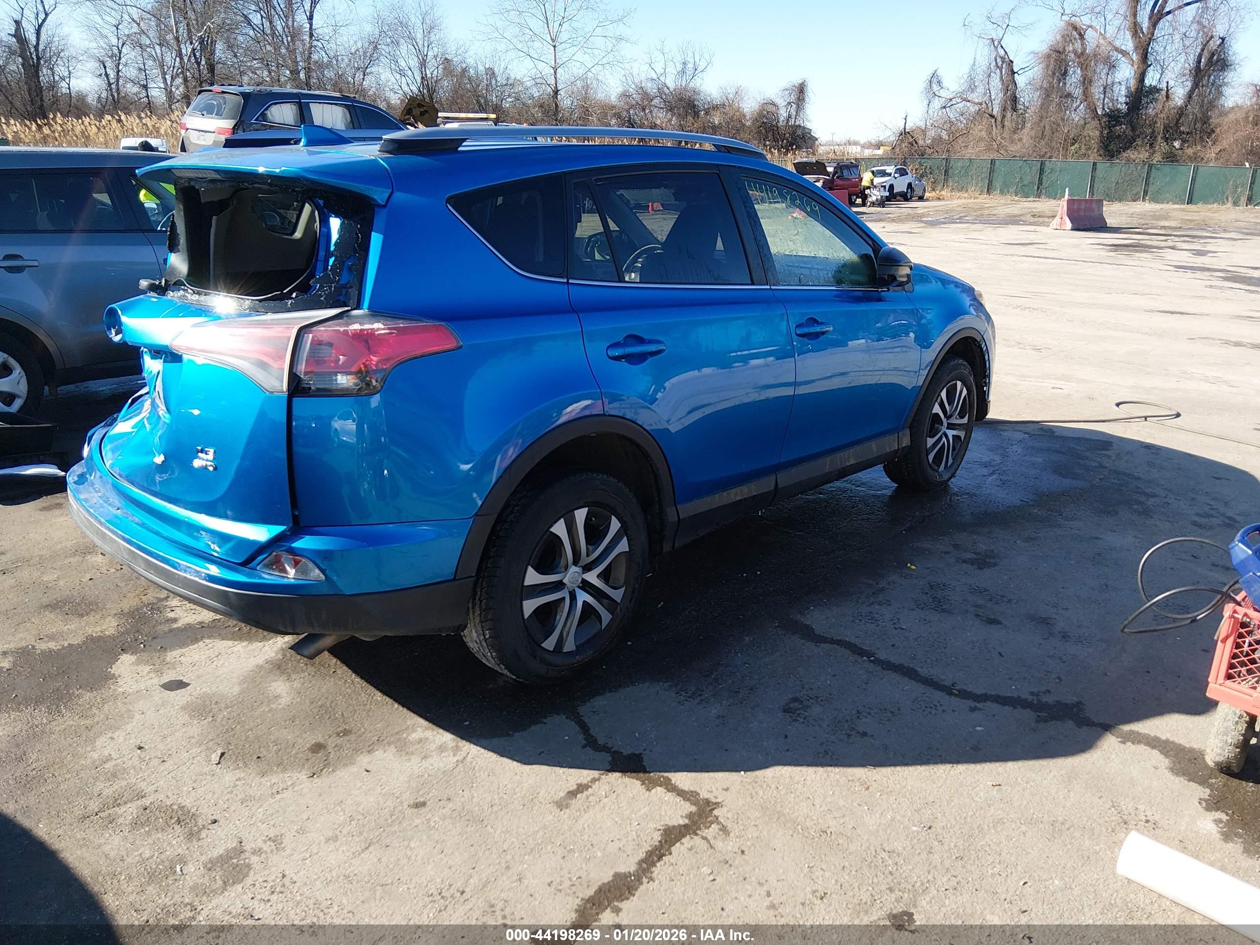TOYOTA RAV4 image 4