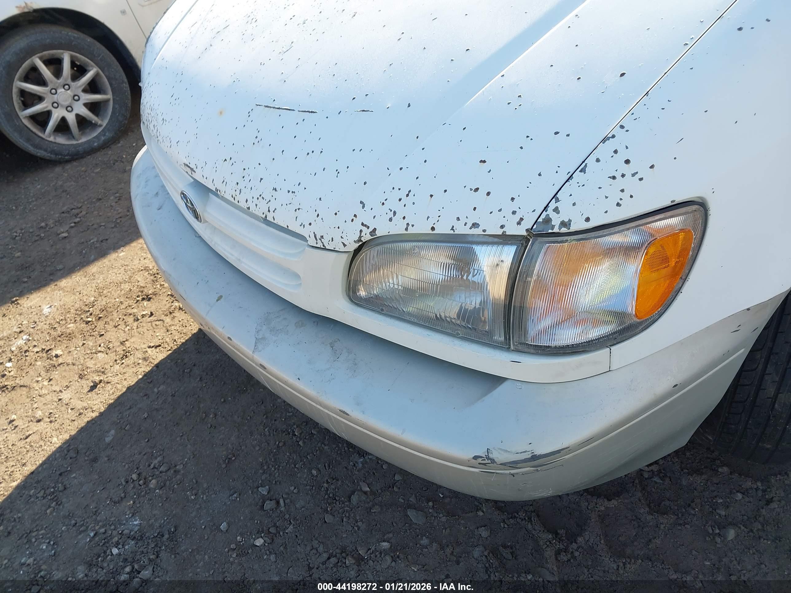 TOYOTA SIENNA image 6