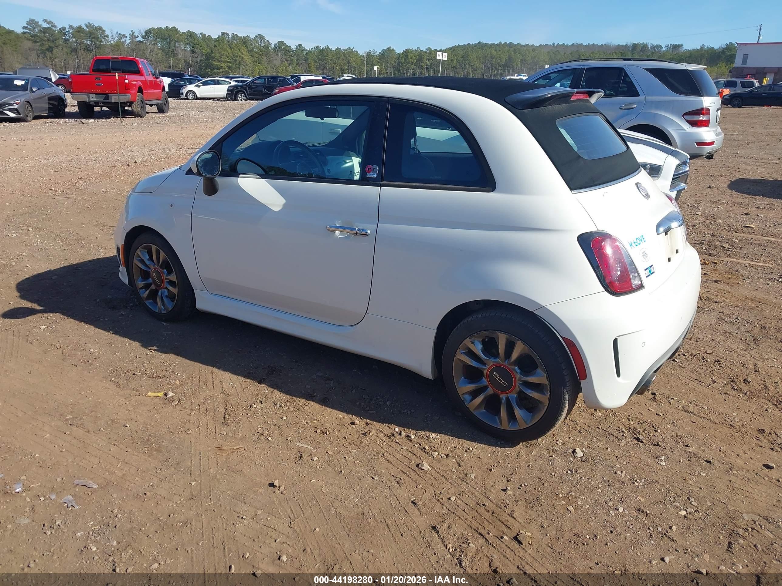 FIAT 500C image 3