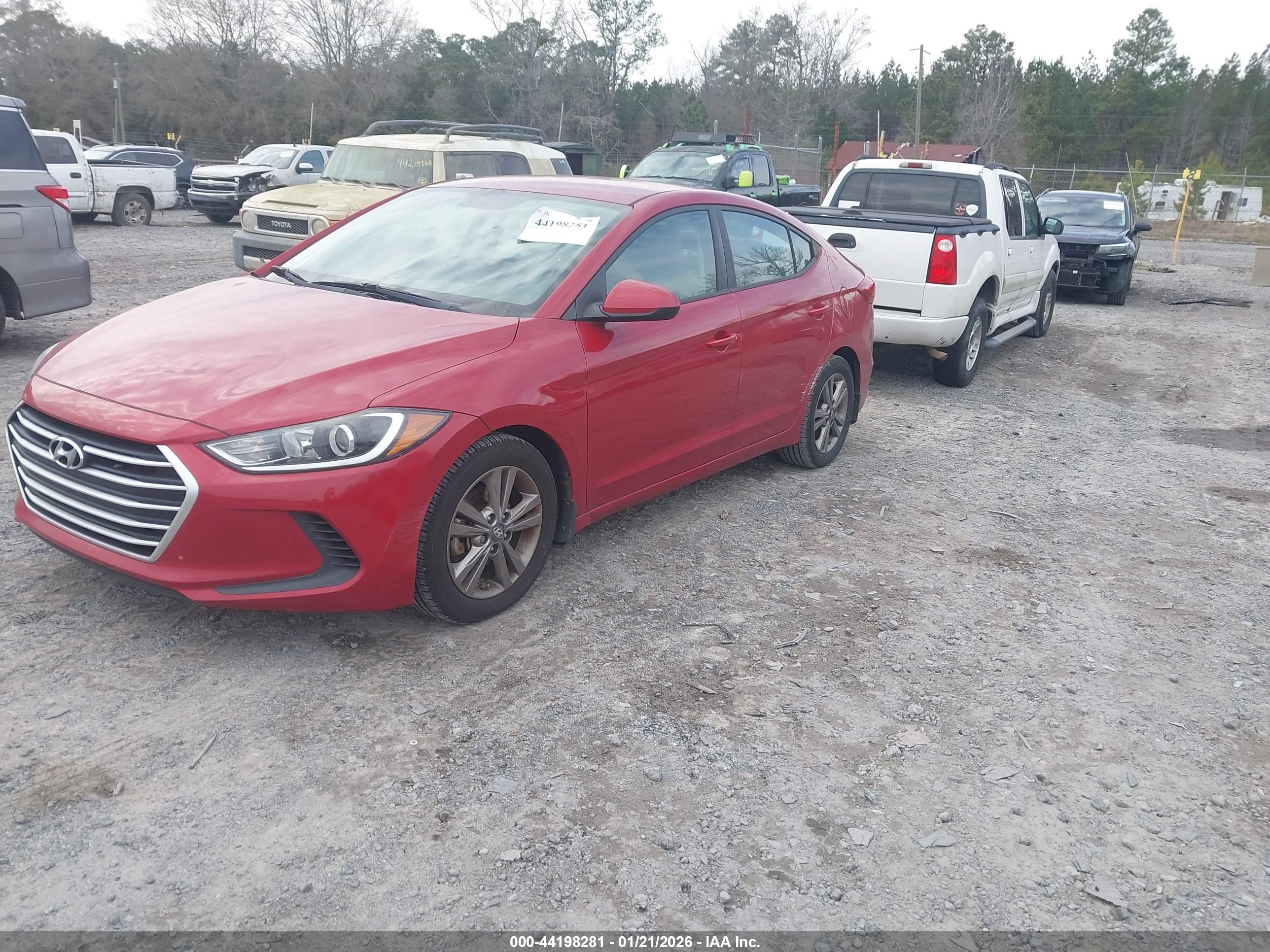 HYUNDAI ELANTRA image 2